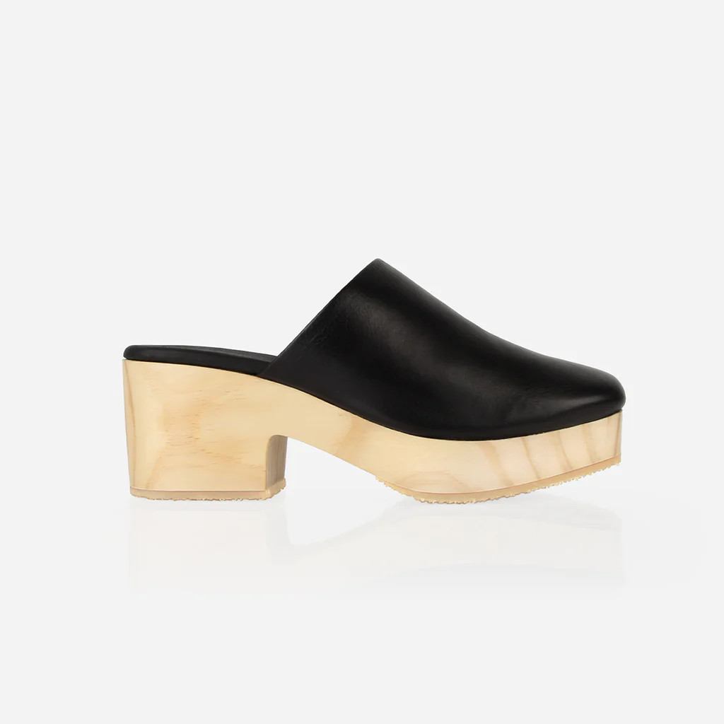 The West Coast Clog Black | Poppy Barley