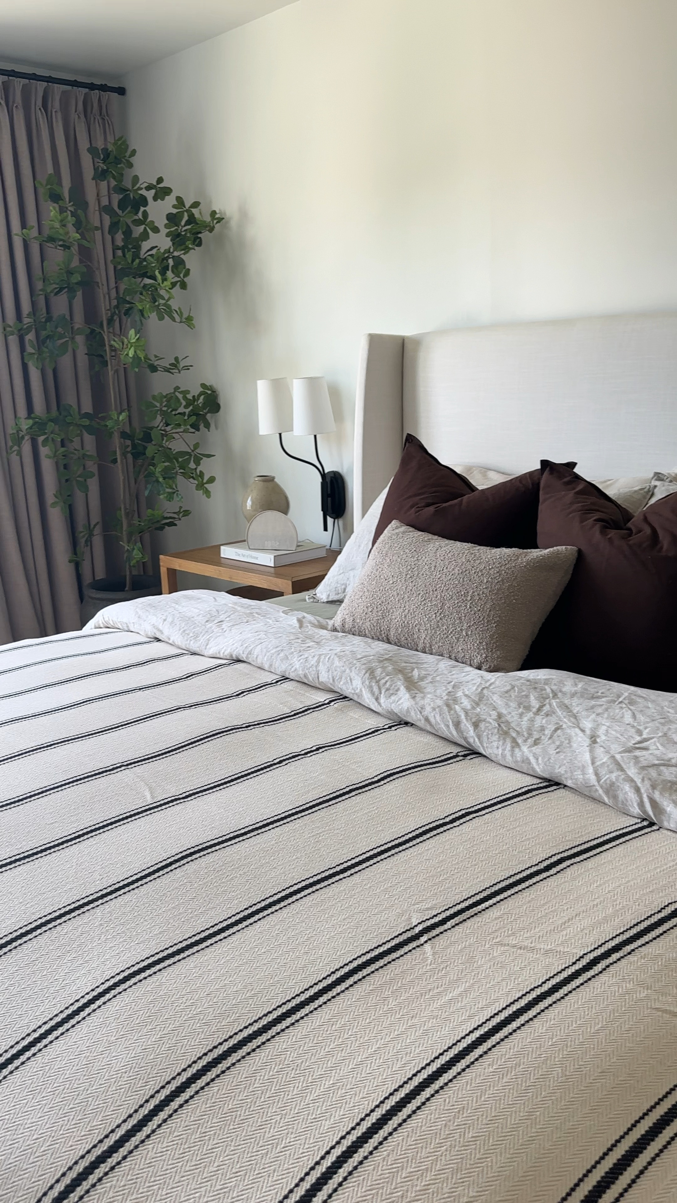 Small Business Saturday-shop the Loomia for 30% off! 
This is THE softest blanket! I own several things from the Loomia and love them all! 

#LTKHome #LTKSaleAlert #LTKHoliday