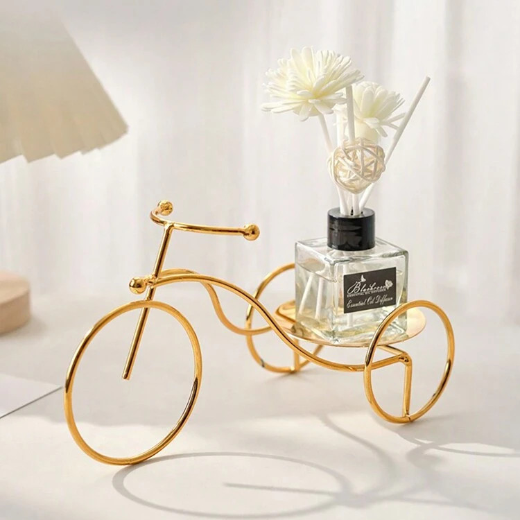 1 pieza/2 piezas Estatua de bicicleta - Estilo moderno de arte de hierro para decoración del hogar, soporte de almacenamiento creativo de perfume en forma de bicicleta pequeña para sala de estar, oficina, estantería, gabinete, apto para decoración de dormitorio y escritorio de oficina | SHEIN USA | SHEIN