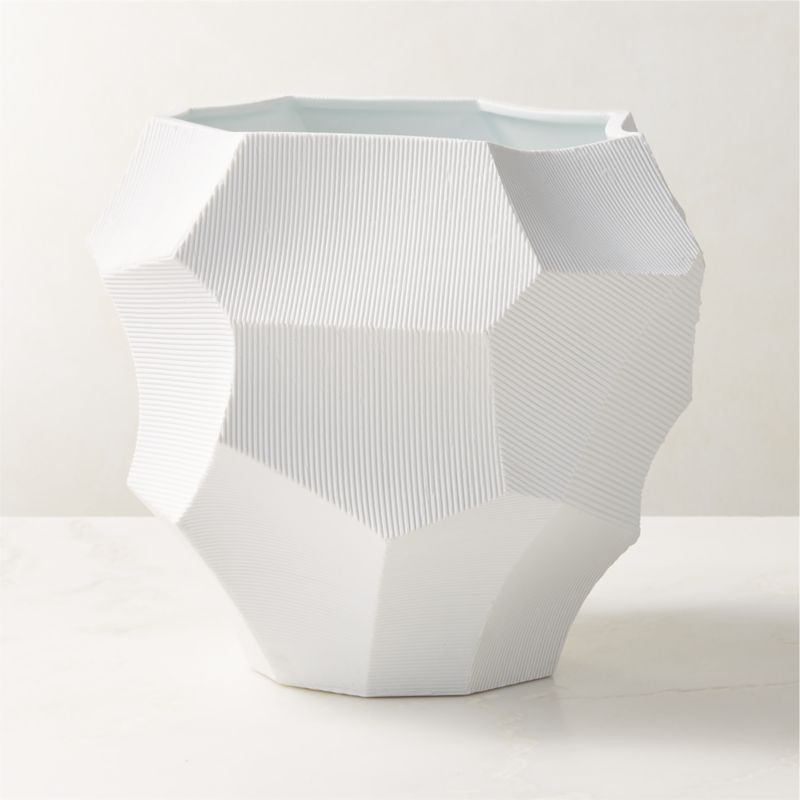 Renata Large White Modern Planter + Reviews | CB2 | CB2