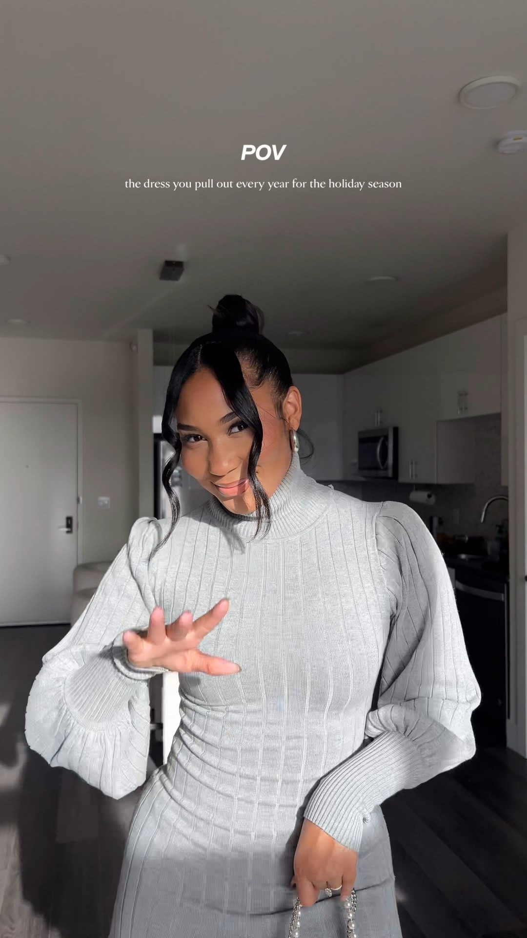 https://www.fashionnova.com/products/aquarius-mermaid-sweater-midi-dress-heather-grey

Fashion nova link ^^^^