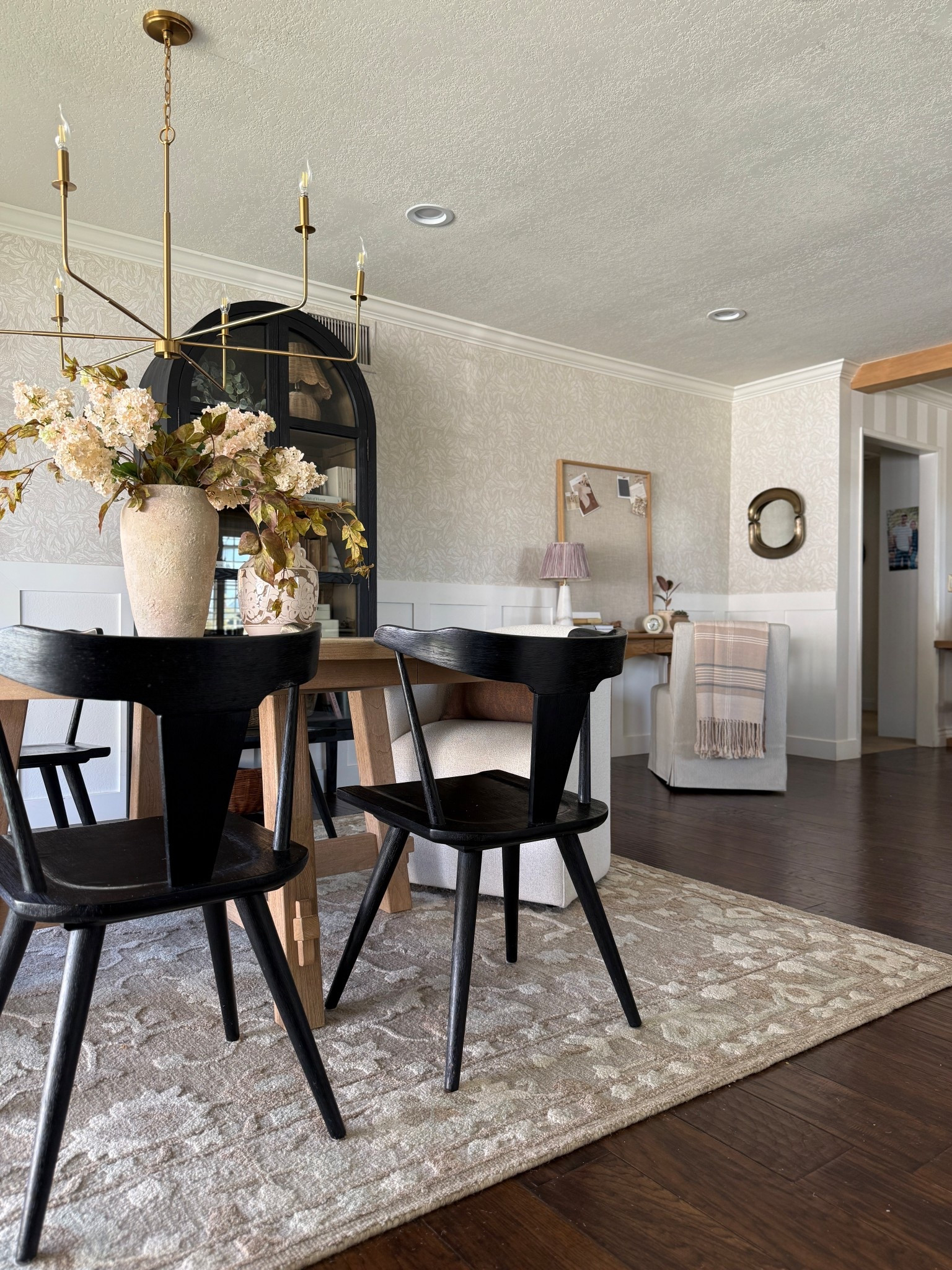 Gorgeous new rug from the latest Chris loves Julia collection 

#LTKmorningroutine #LTKHome #LTKSeasonal