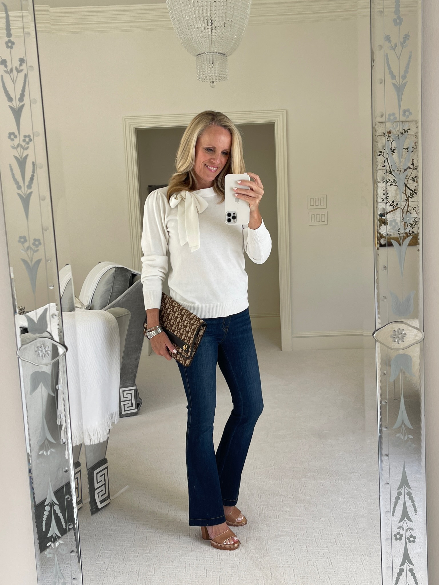 Bow sweater for fall 

#LTKSeasonal #LTKstyletip