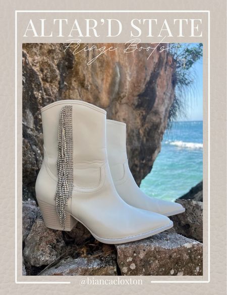Altar’d State with the CUTEST boot styles this season!! Click for these and so many other adorable options!! 👢

Boots, booties, pink boots, white boots, silver boots, fringe boots, cowgirl boots, cowgirl Barbie, cowboy boots, metallic, rhinestone 



#LTKshoecrush #LTKstyletip #LTKFind