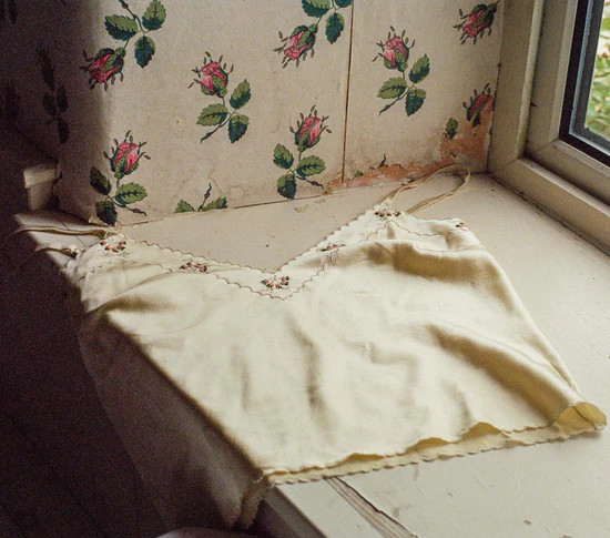 EFFIE CAMI -- OYSTER | DOEN