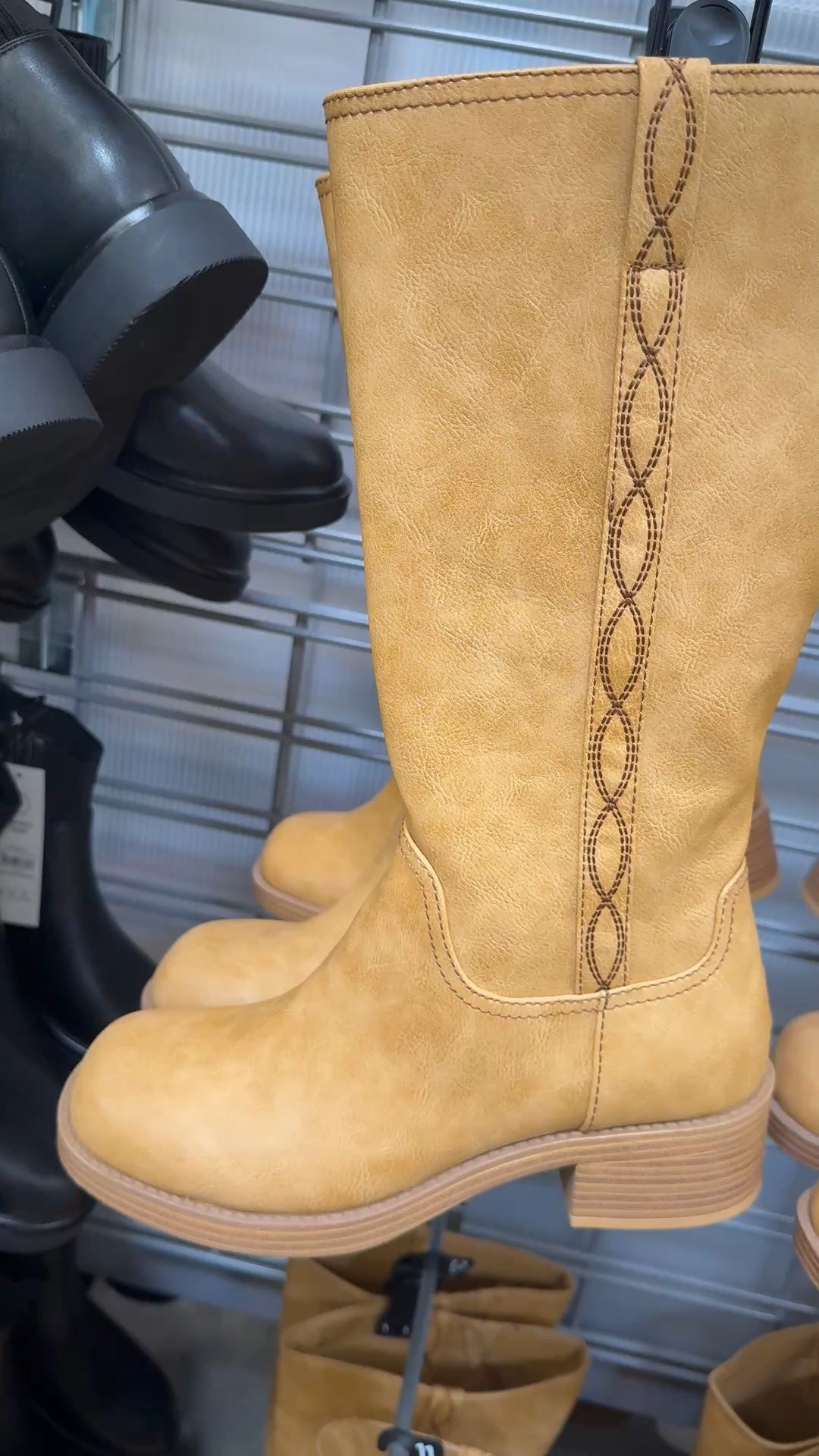 Knee boots from Walmart! 

Knee boots, knee high boots, Walmart boots, Walmart fashion, Walmart style, fall fashion, fall boots, brown boots, thanksgiving outfit ideas 

#LTKFindsUnder50 #LTKShoeCrush #LTKHoliday