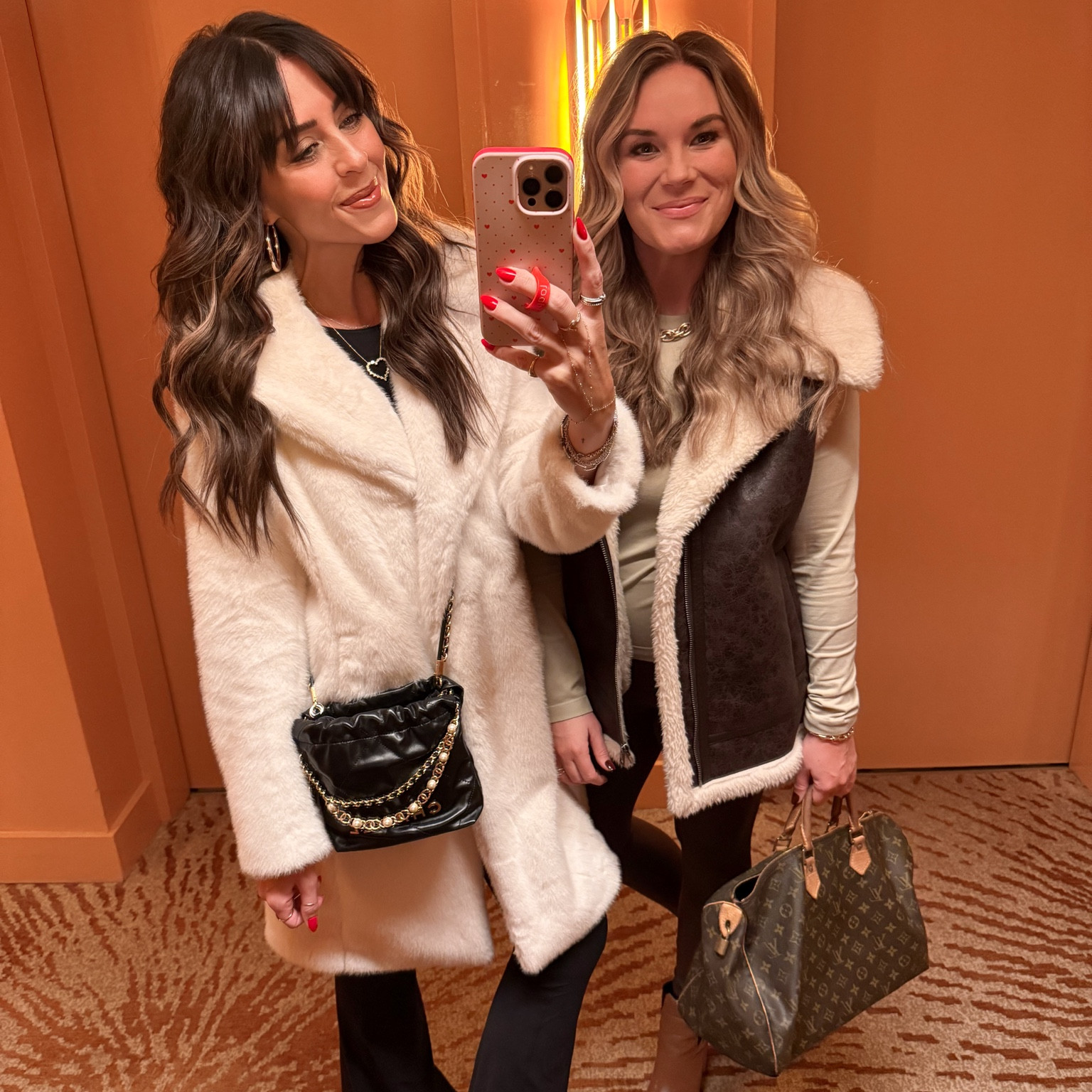 Casual NYFW shopping day!!
jumpsuit - size S
Vest - size S
long sleeve tee - size M
leggings - size S


#LTKFindsUnder50 #LTKNYFW #LTKStyleTip