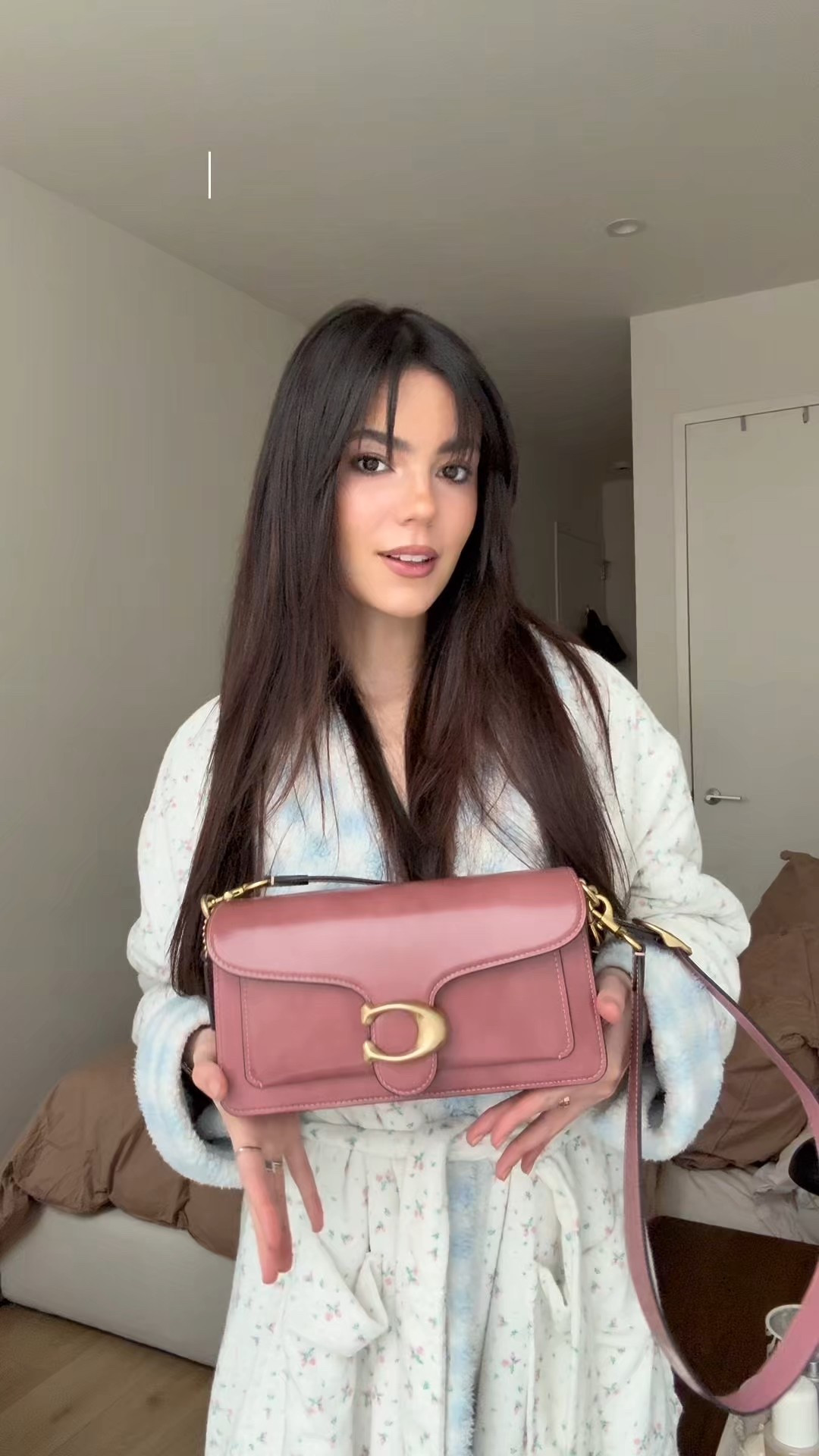 How cute is my new @coach tabby bag? It’s perfect for Valentine’s Day I’m obsessed #coachNY #coachpartner #ad 