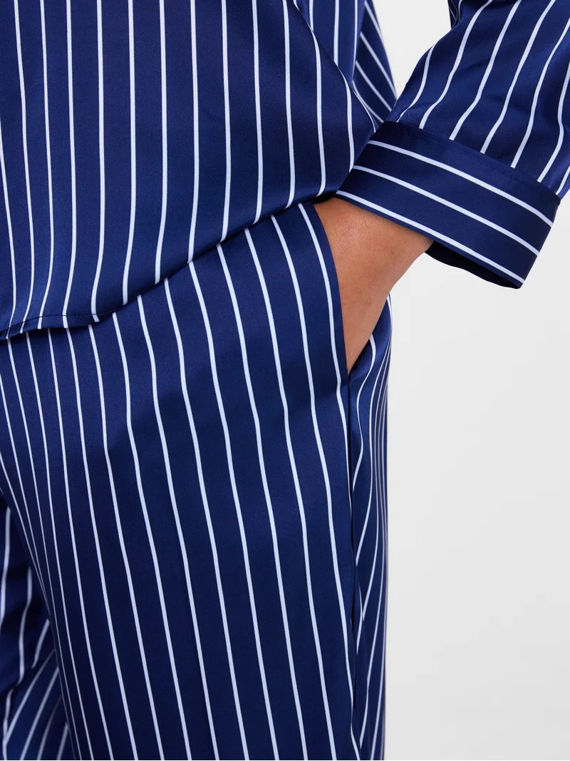 Joyspun Women\u2019s Stretch Satin Sleep Top and Pants, 2-Piece Set, Sizes XS to 3X | Walmart (US)