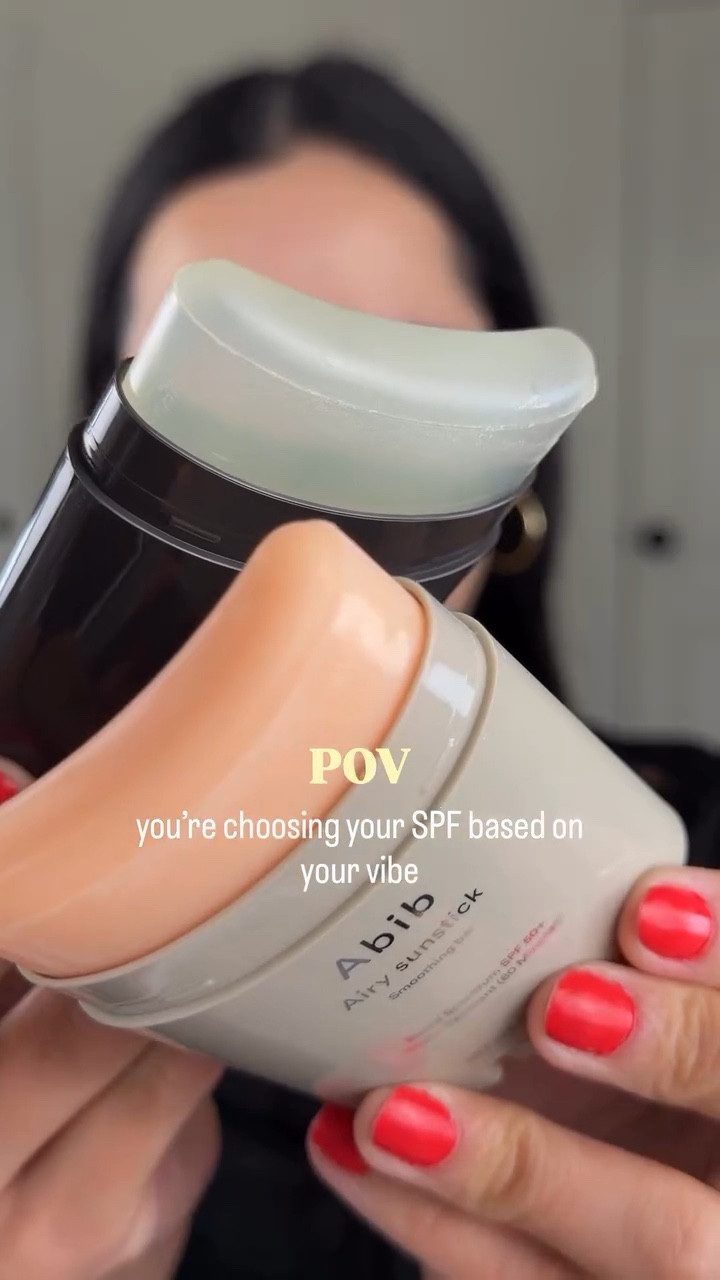 Trying a sunscreen stick on bare skin first… then over makeup 👀☀️ Comment "LINK" and I'll send it to you 

What vibe are you? 

I love how easy it is to apply both ways without the heavy feel or white cast. Perfect for reapplying throughout the day without messing up your makeup

@abib.global 

because yes… we should be reapplying 🤍

#abib #quicksunstick  #makeupreapply #sunscreen #nowhitecast