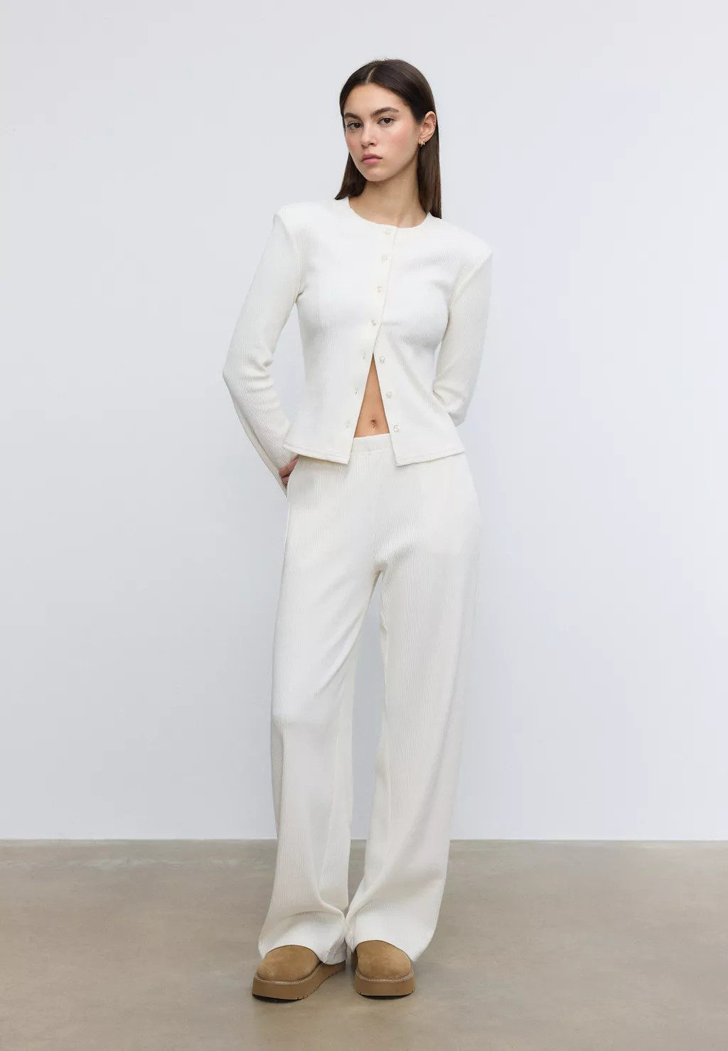 Long knit trousers - Women's Trousers | Stradivarius United Kingdom | Stradivarius (UK)