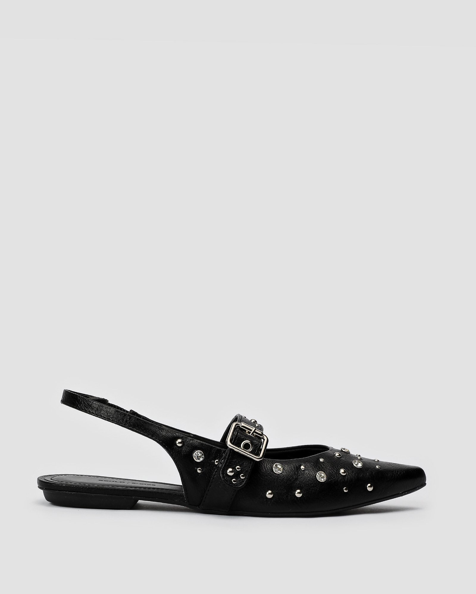Sapato slingback feminino com tachas e fivela preto | Riachuelo | Riachuelo (BR)