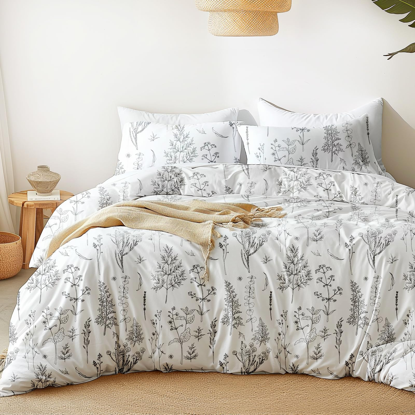 Love's cabin White King Size Comforter Set - King Comforter Set, 3 Pieces Cute Floral Bedding Set... | Amazon (US)