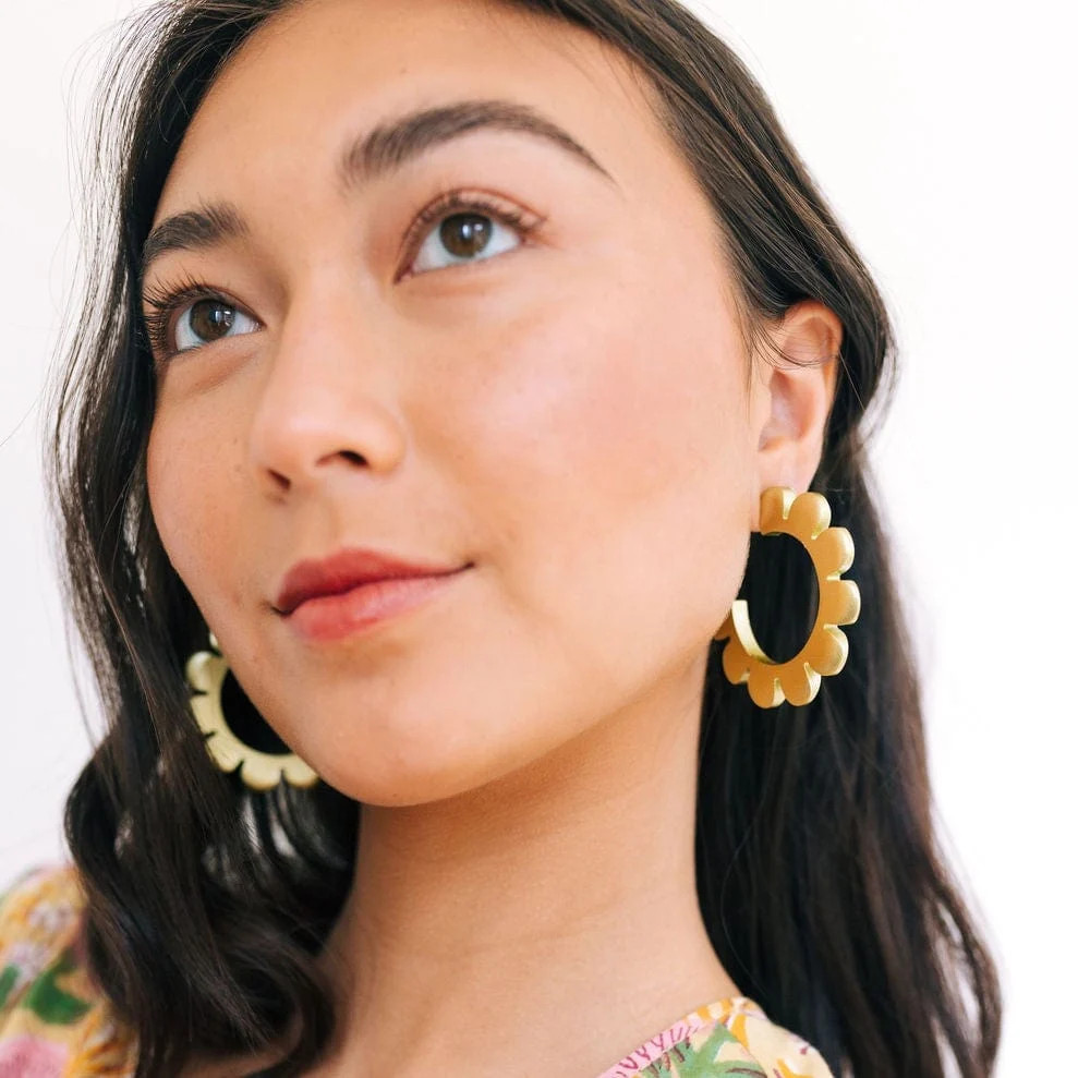 Gold Flower Outline Hoops | Sunshine Tienda