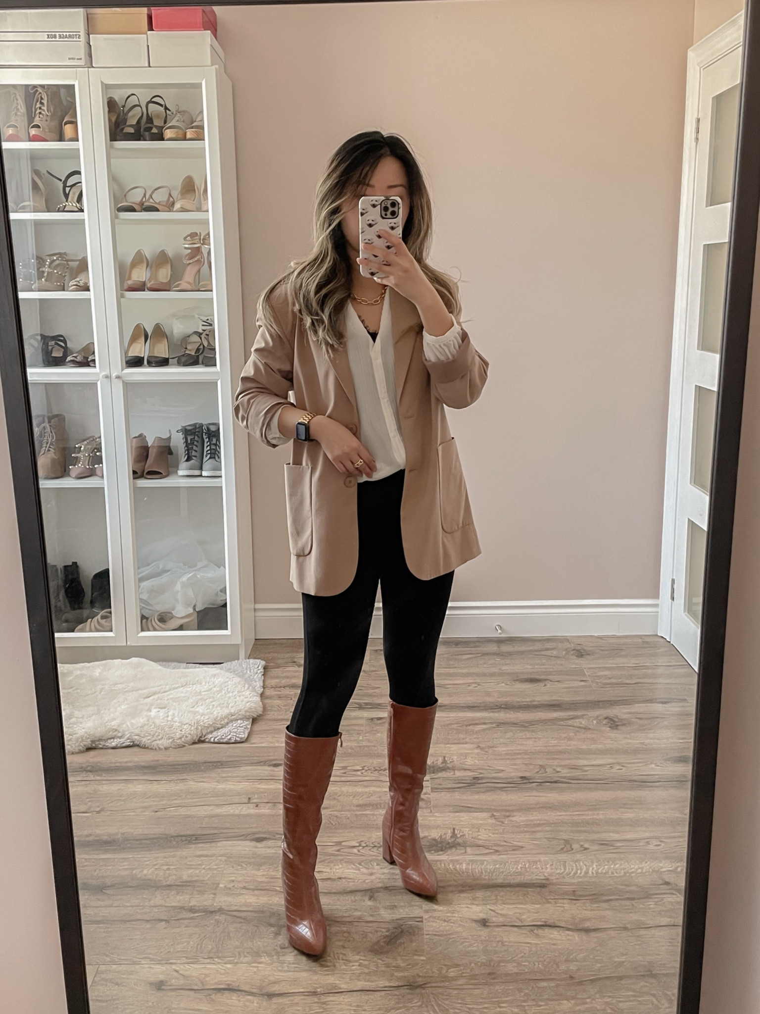 If you don’t know what to wear , put a blazer on it and it’ll be chefs kiss 🤌🏼

#LTKstyletip #LTKparties #LTKworkwear