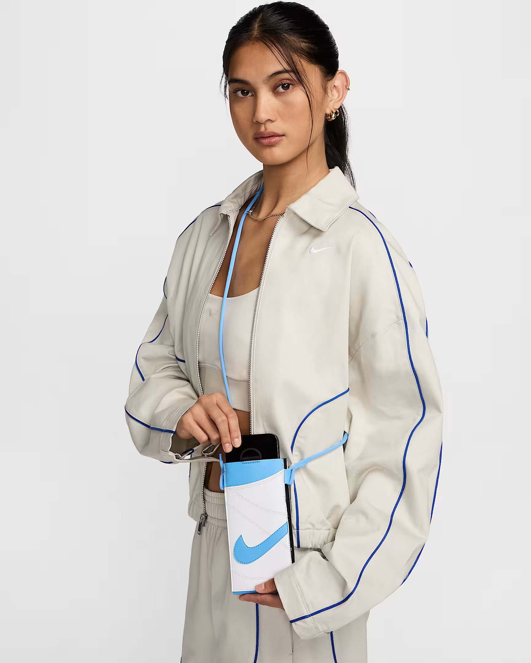 Nike Premium Phone Crossbody Bag. Nike.com | Nike (US)