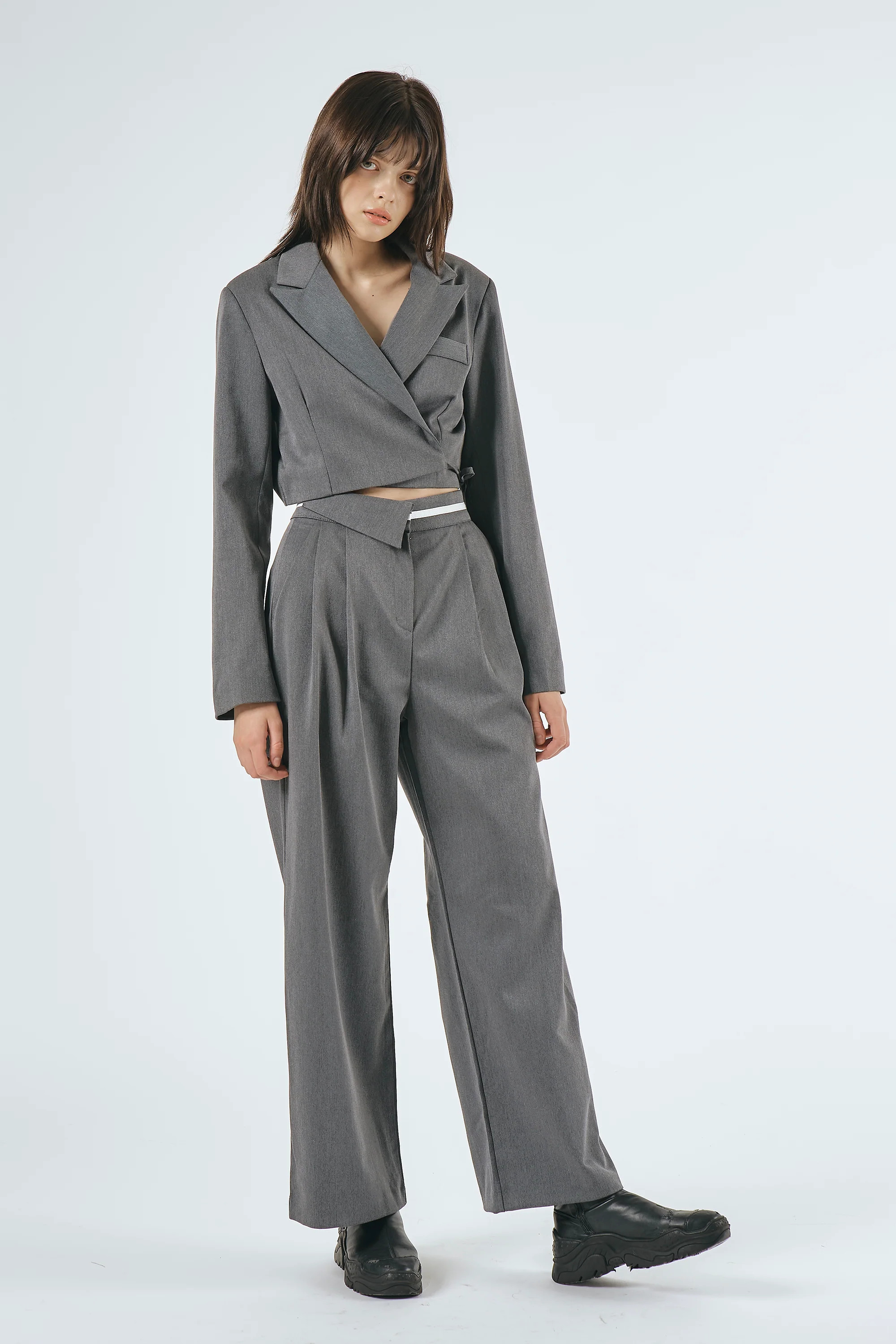 Lyla Contrast Waist Pants | Storets (Global)
