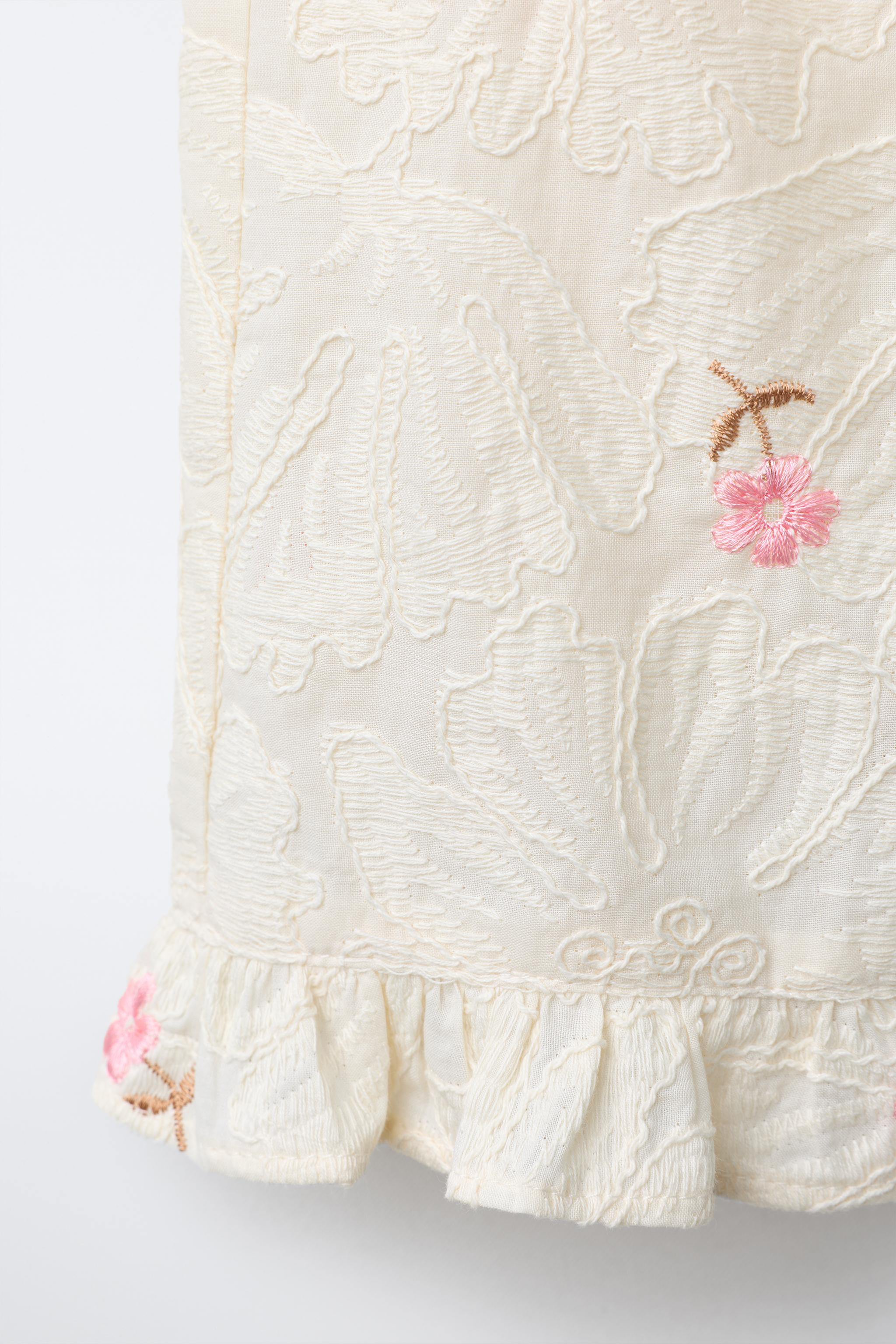 EMBROIDERED FLOWERS PANTS | Zara US