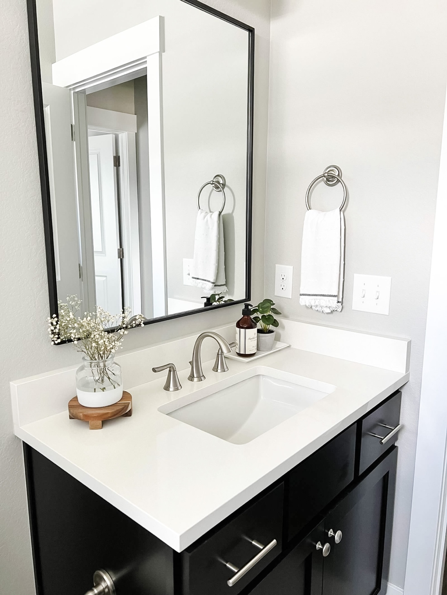 Simple bathroom decor to keep the counters near but not bare. 

Home decor, bathroom, bathroom decor, soap dispenser, hand towel

#LTKstyletip #LTKFind #LTKhome