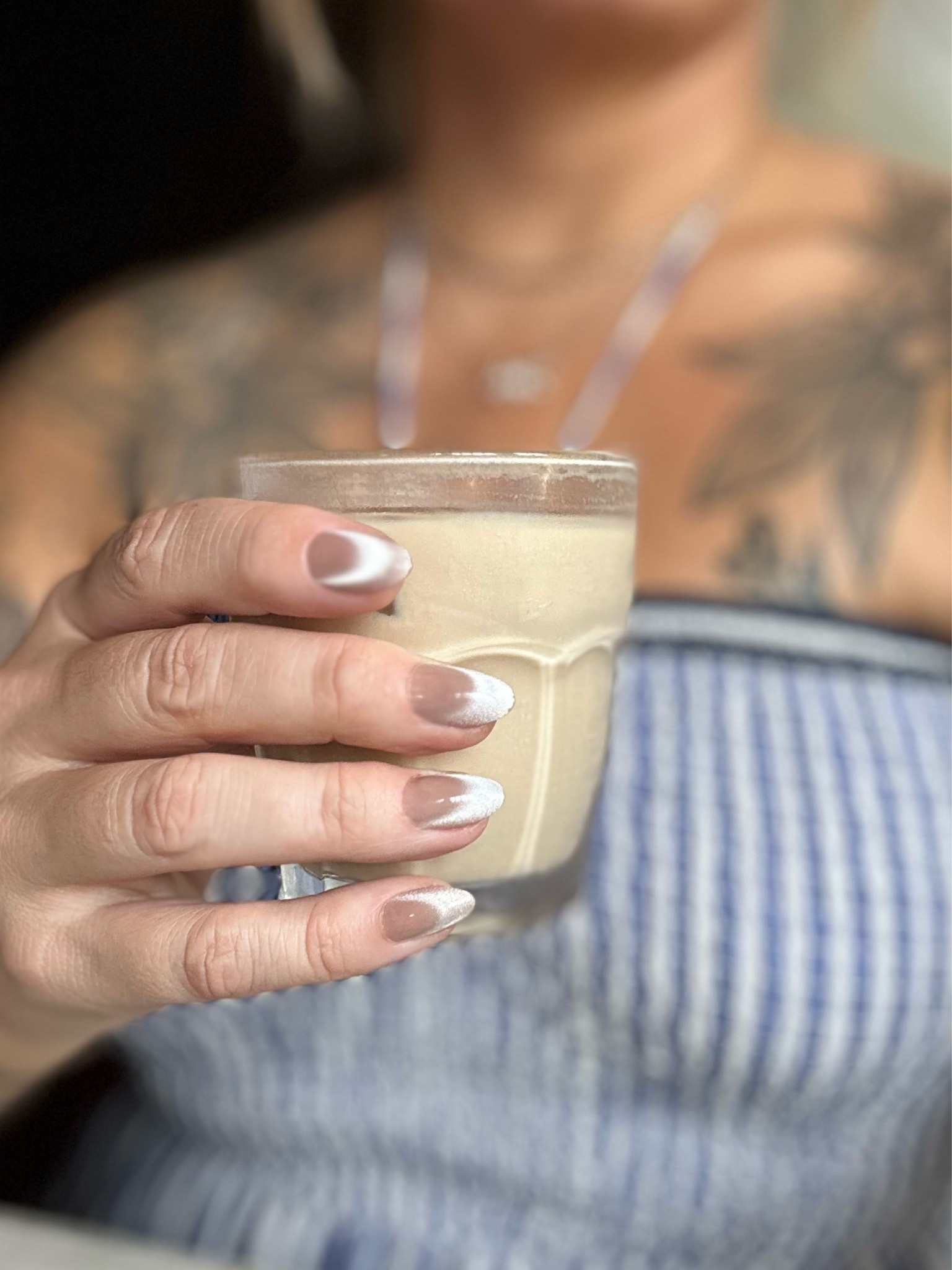 Mani Monday:
These press-ons transitioned perfectly from a good friend’s wedding in Illinois to drinking coffee in Italy! They stayed on for weeks and went with every outfit.

#LTKTravel #LTKBeauty #LTKWedding