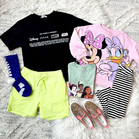 Disney outfit, Disney World outfit, Walt Disney World Outfit, family Disney outfits, vacation outfit, Minnie sweatshirt, toddler girl outfit 

#LTKtravel #LTKkids #LTKfindsunder50