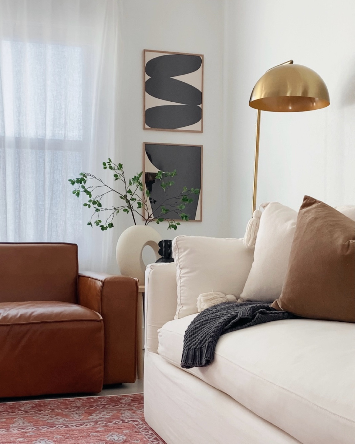 Our Haus & Hues wall art.
We have the 16X20 size & beige frames. 
🖤🖤🖤