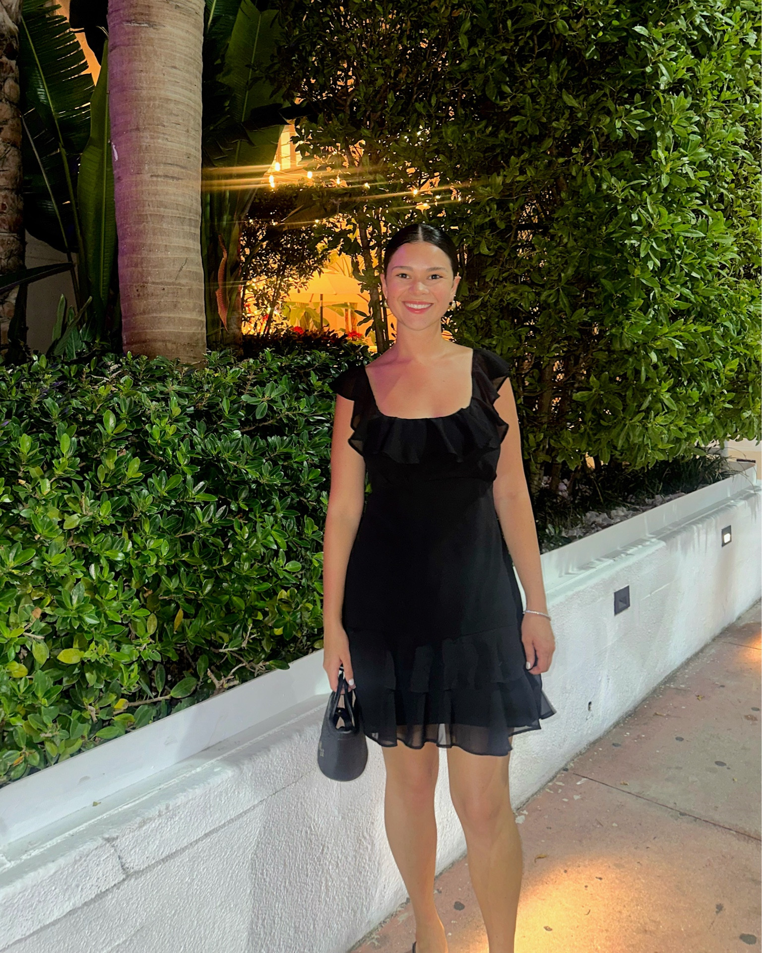 Quick drink out in the new city 🧳

#LTKHoliday #LTKOver40 #LTKSaleAlert