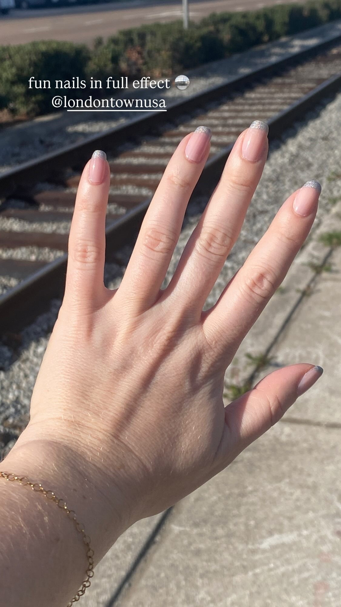 fun nails in full effect 🪩
@londontownusa

#LTKdayinmylife #LTKHoliday #LTKBeauty