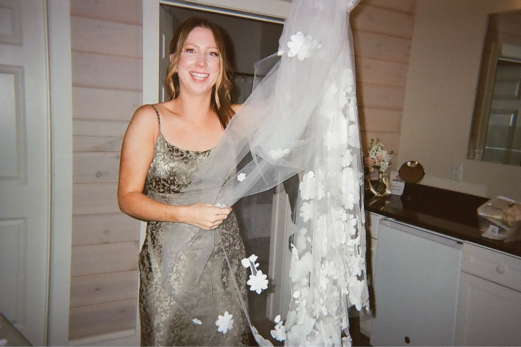 November Bridal Wedding outfits

Dress is from Anne Barge and linking similar ones. Bridesmaid dresses are sage moss from Jenny Yoo  

Linking my favorite items from wedding day!


#LTKWedding #LTKBeauty #LTKSeasonal