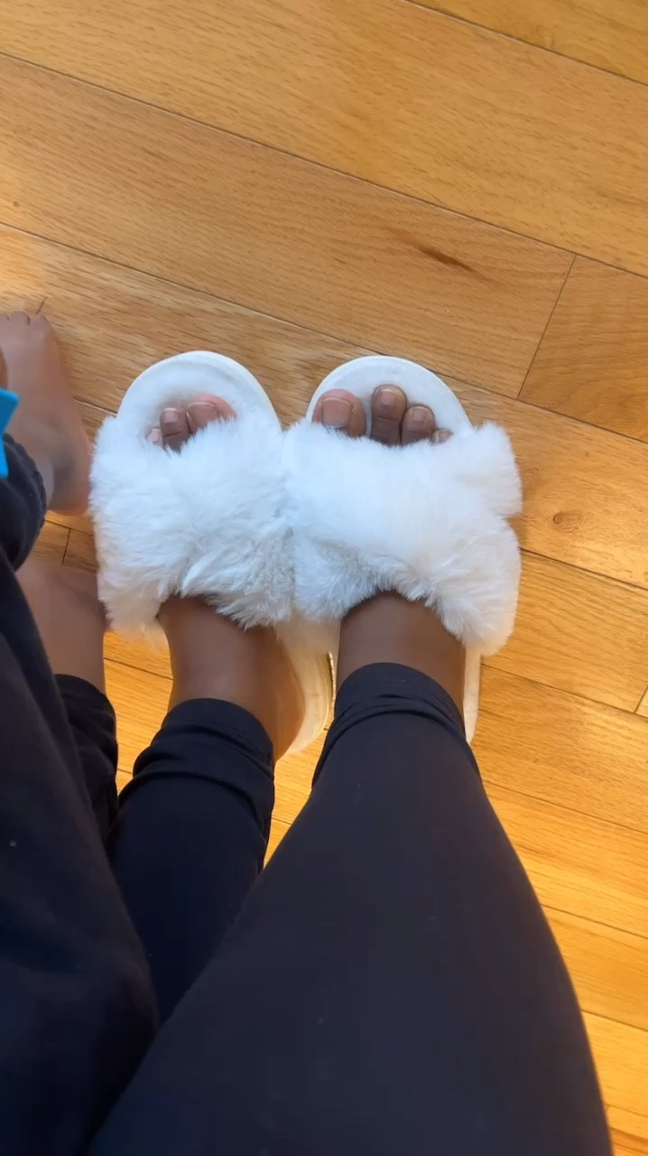 Secretsofyve: Zero regrets & affordable home slippers! So plush! 
@amazon
#Secretsofyve #ltkgiftguide
Always humbled & thankful to have you here.. 
CEO: PATESI Global & PATESIfoundation.org
 #ltkvideo @secretsofyve : where beautiful meets practical, comfy meets style, affordable meets glam with a splash of splurge every now and then. I do LOVE a good sale and combining codes! #ltkstyletip #ltksalealert #ltkfamily #ltku #ltkfindsunder100 #ltkfindsunder50 #ltkover40 #ltkplussize #ltkmidsize #ltktravel #ltkparties #ltkhome secretsofyve

#LTKHome #LTKSeasonal #LTKBump
