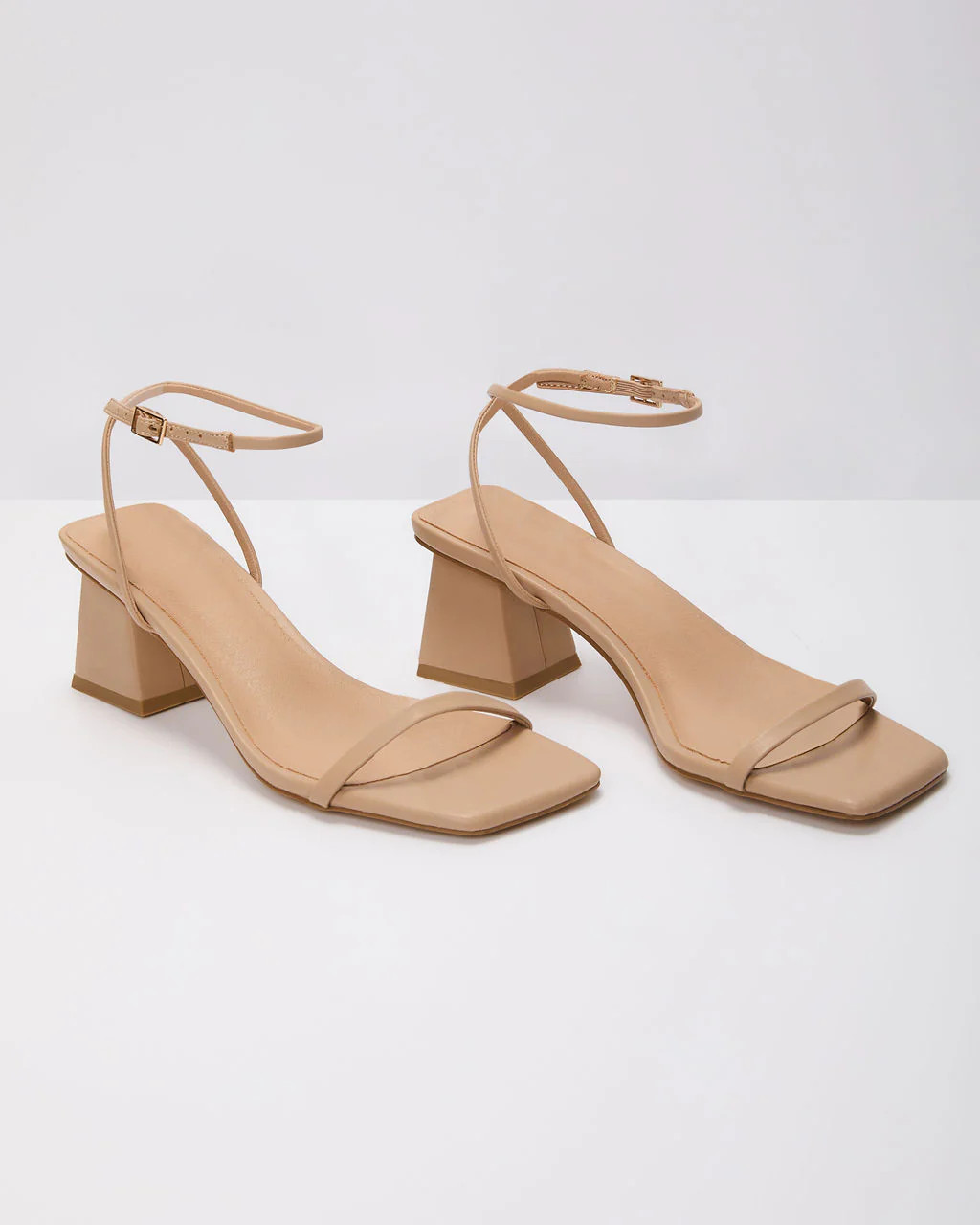 Good Mix Strap Block Heel | VICI