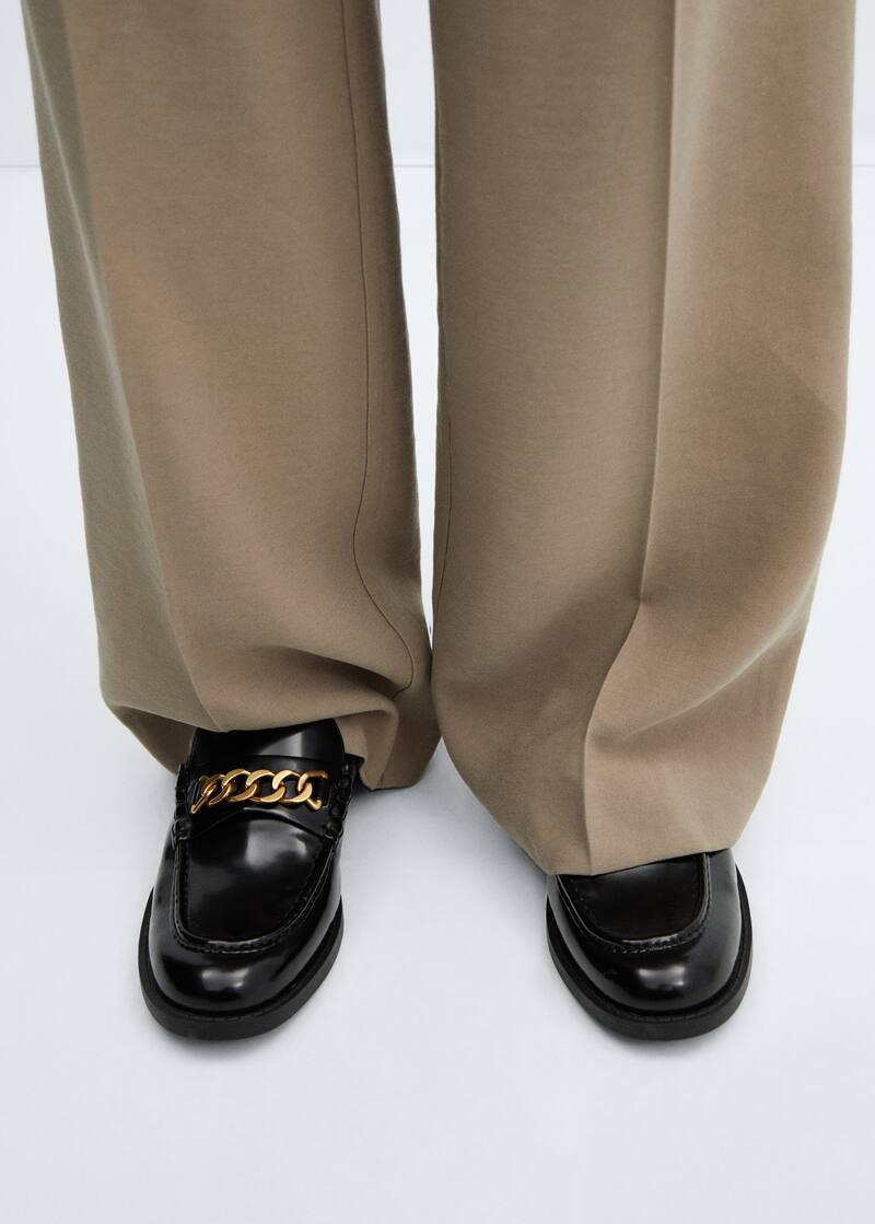 Chain loafers -  Women | Mango USA | MANGO (US)