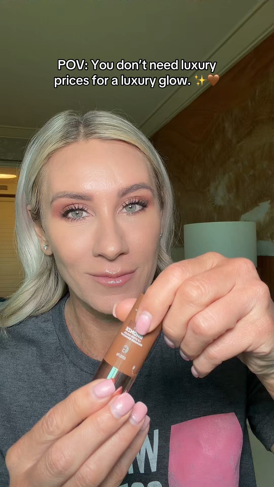 This drugstore bronzing stick is giving expensive skin for a fraction of the price. The blend? 10/10. The glow? Unreal. 😍

#DrugstoreBeauty #LumiBronze #LumiStick #MakeupFinds #AffordableBeauty #TikTokMadeMeBuyIt #BronzedGlow #GlowUp #BeautyTok #MakeupMustHaves #DrugstoreMakeup #SummerGlow

#LTKgrwm #LTKmomlife #LTKmorningroutine