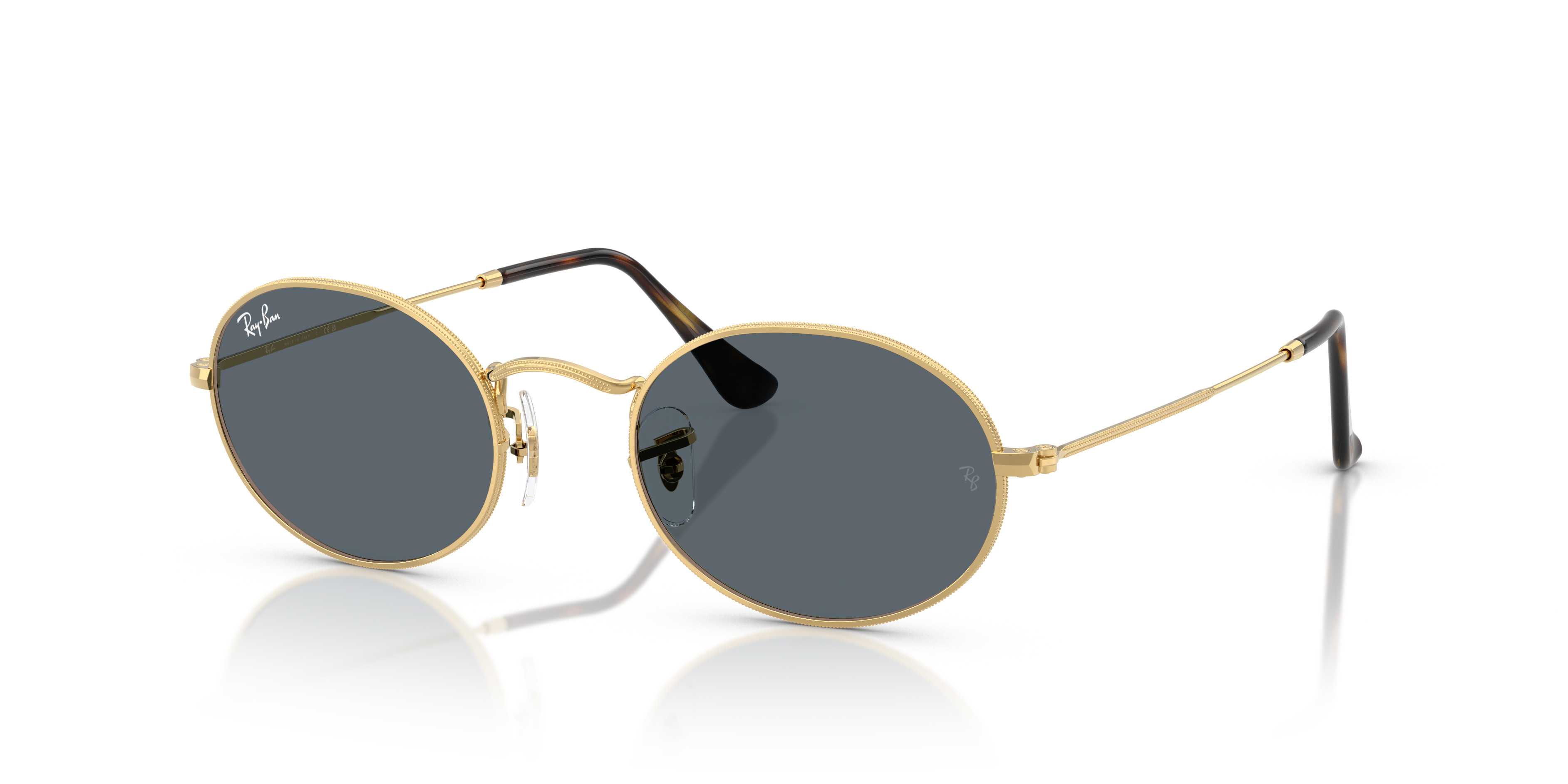 Check out the Oval Flat Lenses at ray-ban.com | Ray-Ban (EU)