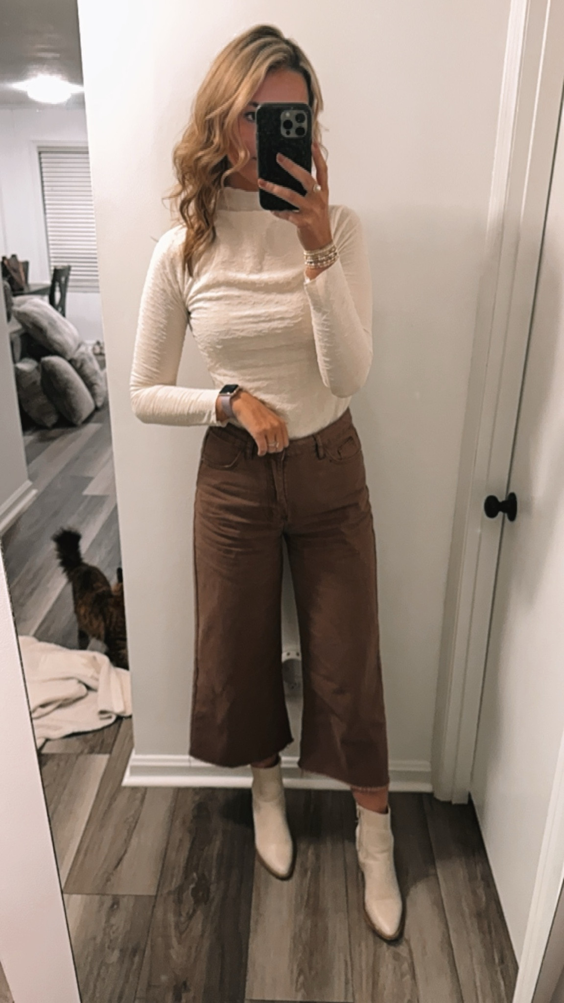 SHEIN brown pants! #pantfind #sheinfind #holidayfind #shein #amazon 

#LTKfindsunder100 #LTKHoliday #LTKSeasonal
