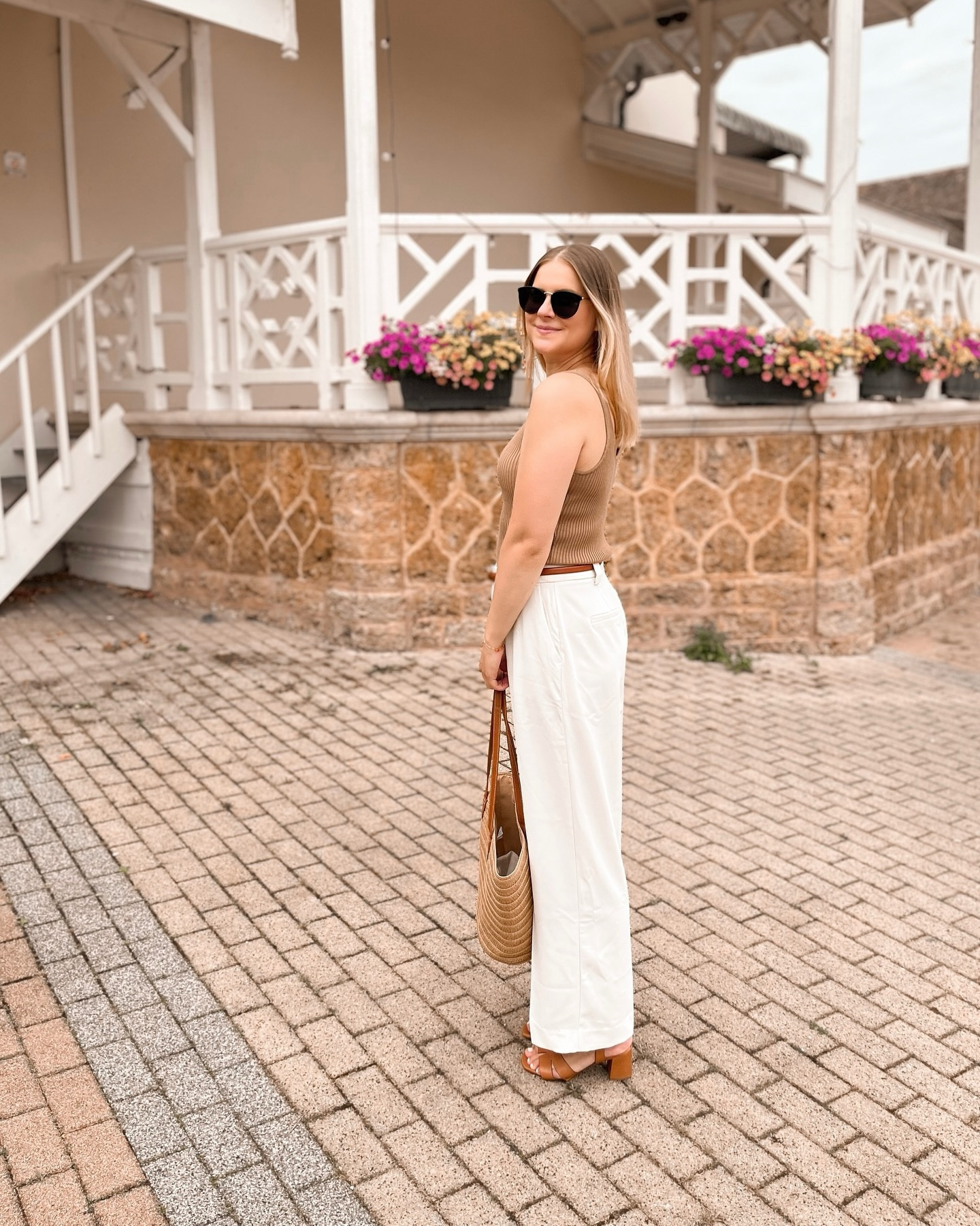 Mi-look d’été, mi-look pour le bureau 🌞 

#LTKsummer #LTKeurope #LTKfrance