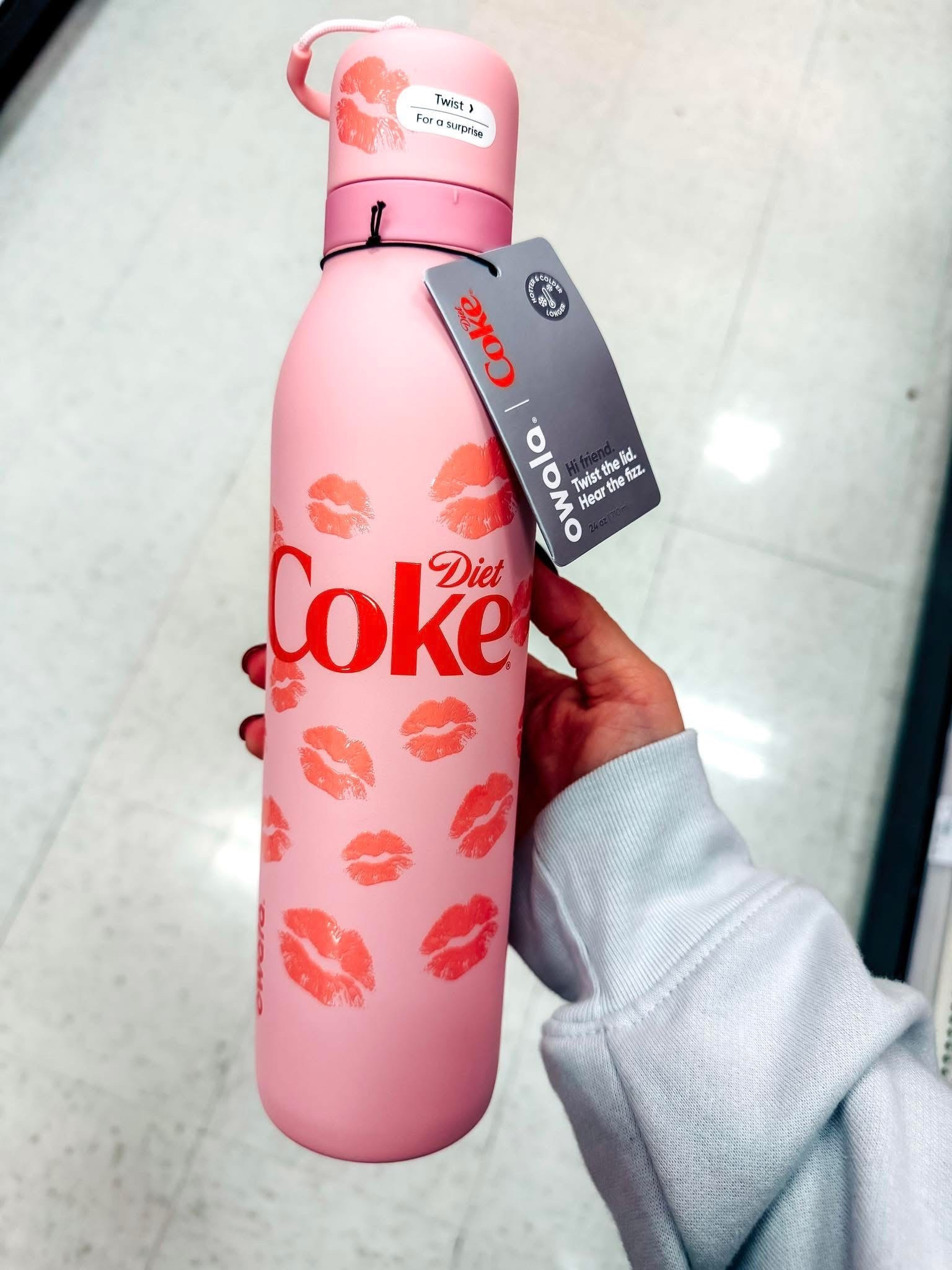 When I saw Owala and Diet Coke had a collab… I HAD TO PURCHASE 😍😍😍😍

#target #TargetFinds #owala #dietcoke #DietCokeAddict #dietcokeforlife #funfinds #giftideas

#LTKFindsUnder50 #LTKGiftGuide #LTKHoliday