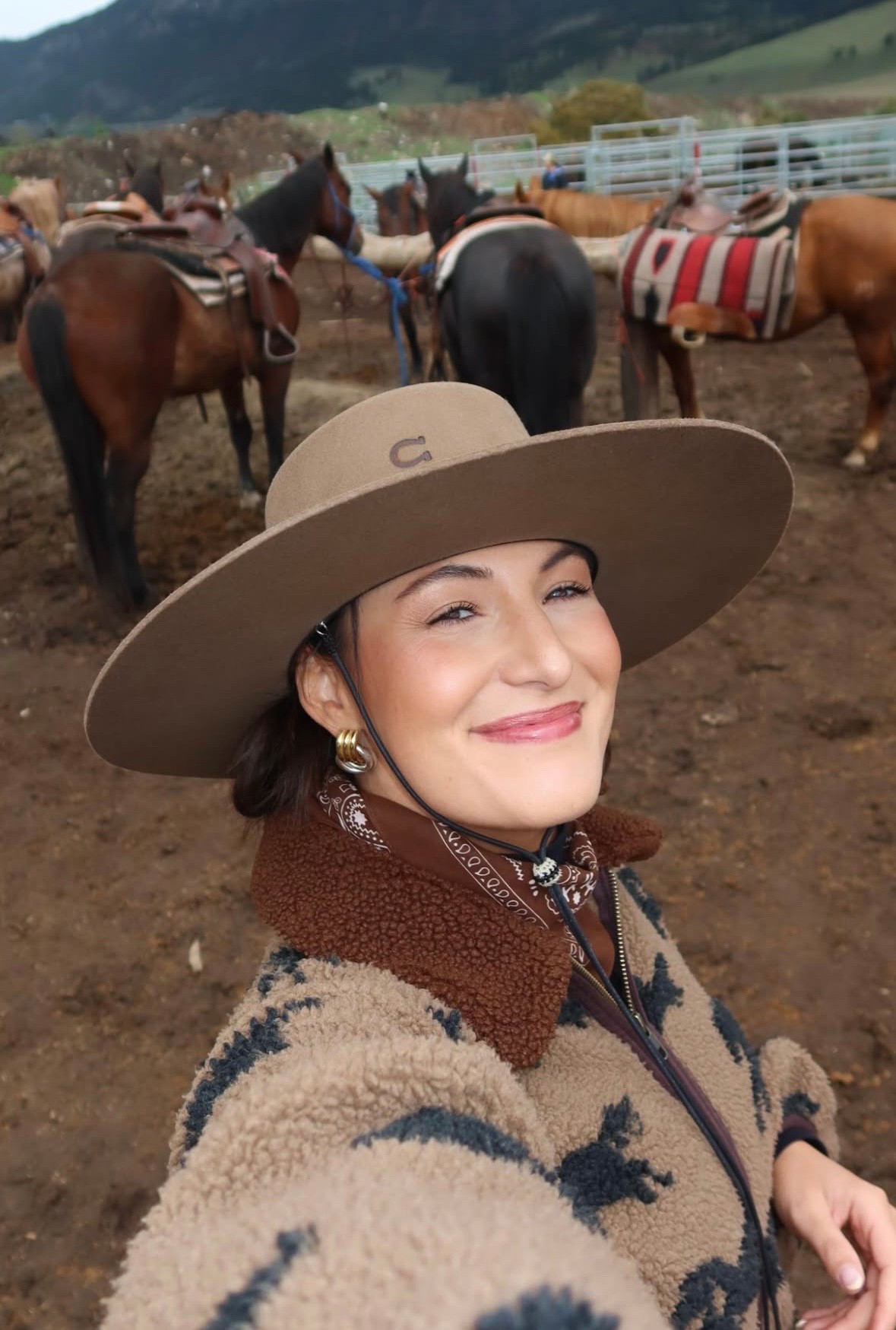 Am I a horse girl now? 🤠🐎

#LTKTravel #LTKStyleTip #LTKFindsUnder100