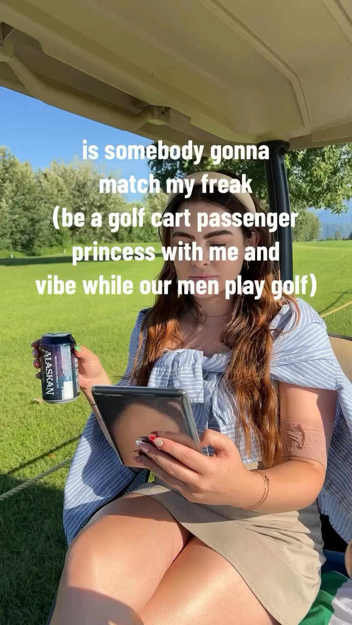@miracletheesti always matches my freak 
tiktok: @thegolfgirlfriend 
•
•
•
alaska golf, alaska summer, midnight sun, match my freak, golf, golf girlfriend, golf caddy, passenger princess, kindle