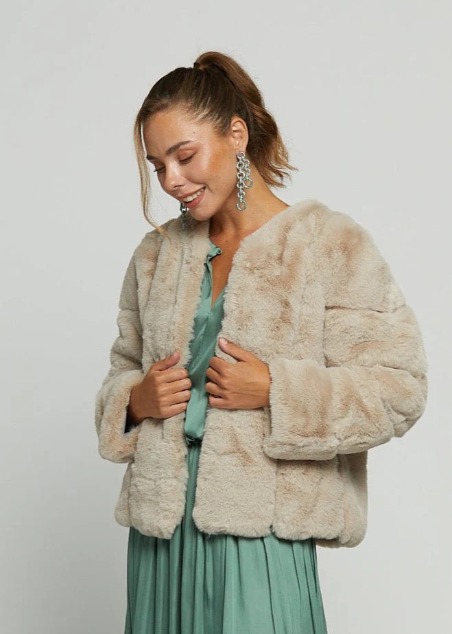 Mila Plush Faux Fur Jacket - Taupe | Benaar La