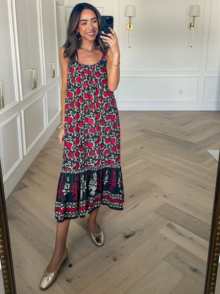 Evereve is 10% OFF for Mother’s Day- one day only! Wearing size xs maxi dress 


Summer dress
Spring dress 
Spring outfit 
Casual outfit 
Weekend outfit 

#LTKfindsunder100 #LTKsalealert #LTKstyletip