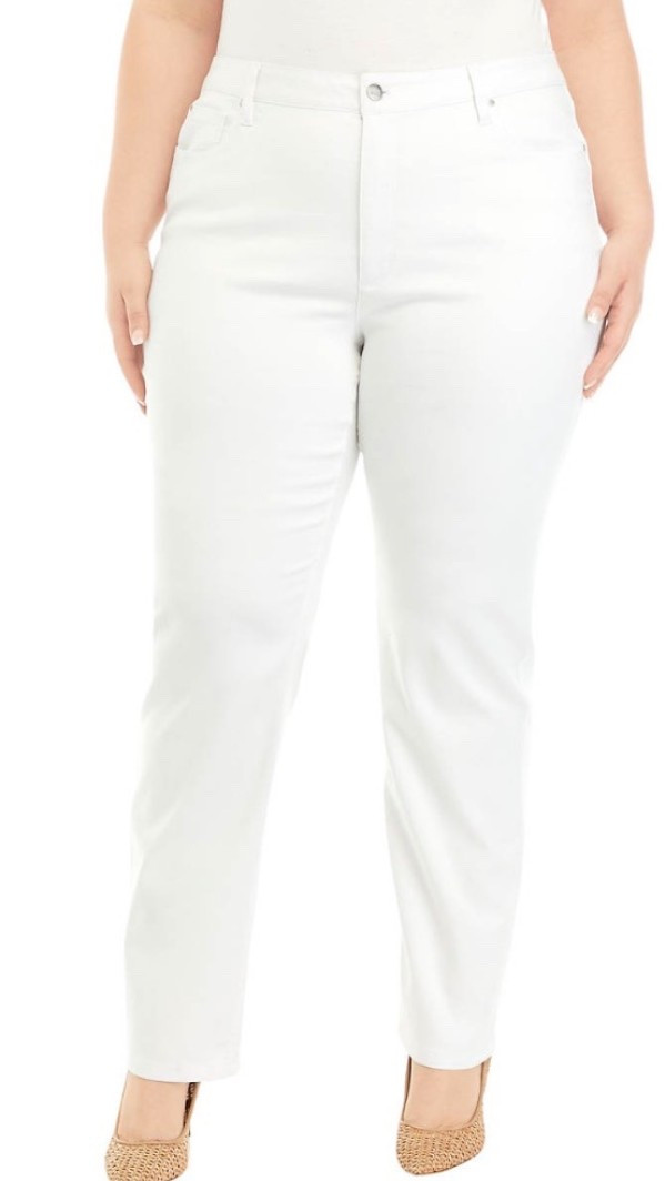 White denim
Jeans


#LTKMidsize #LTKootd #LTKPlusSize