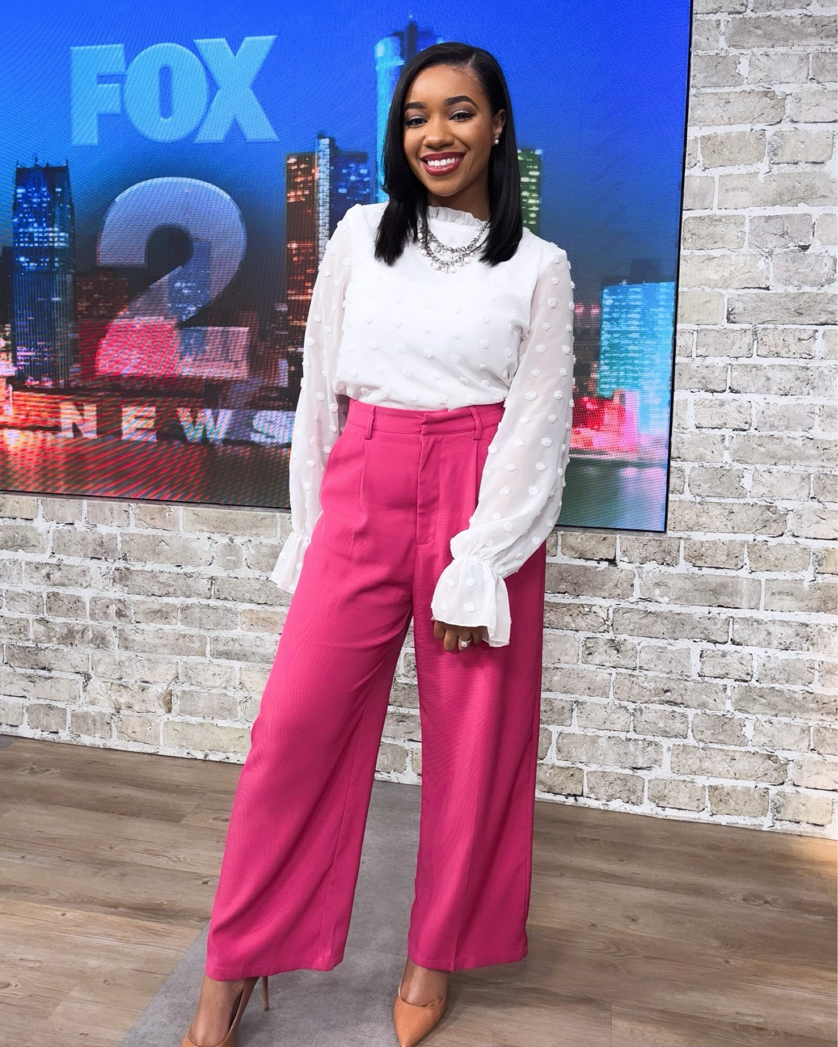 These pink pleated pants are everything 💗

#LTKWorkwear #LTKStyleTip #LTKPetite