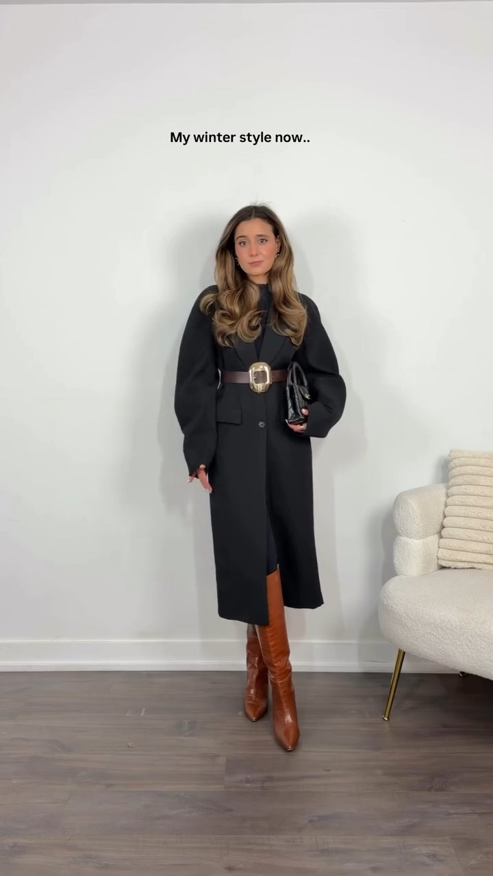 2025 vs 2026 winter styling ❄️❤️ Pants 10% off code: IUGASHARON Save this for inspo. 

#winterstyle #winteroutfitideas #fashionreels #ootdwinter #winterjacket

#LTKootd #LTKgrwm #LTKWorkwear