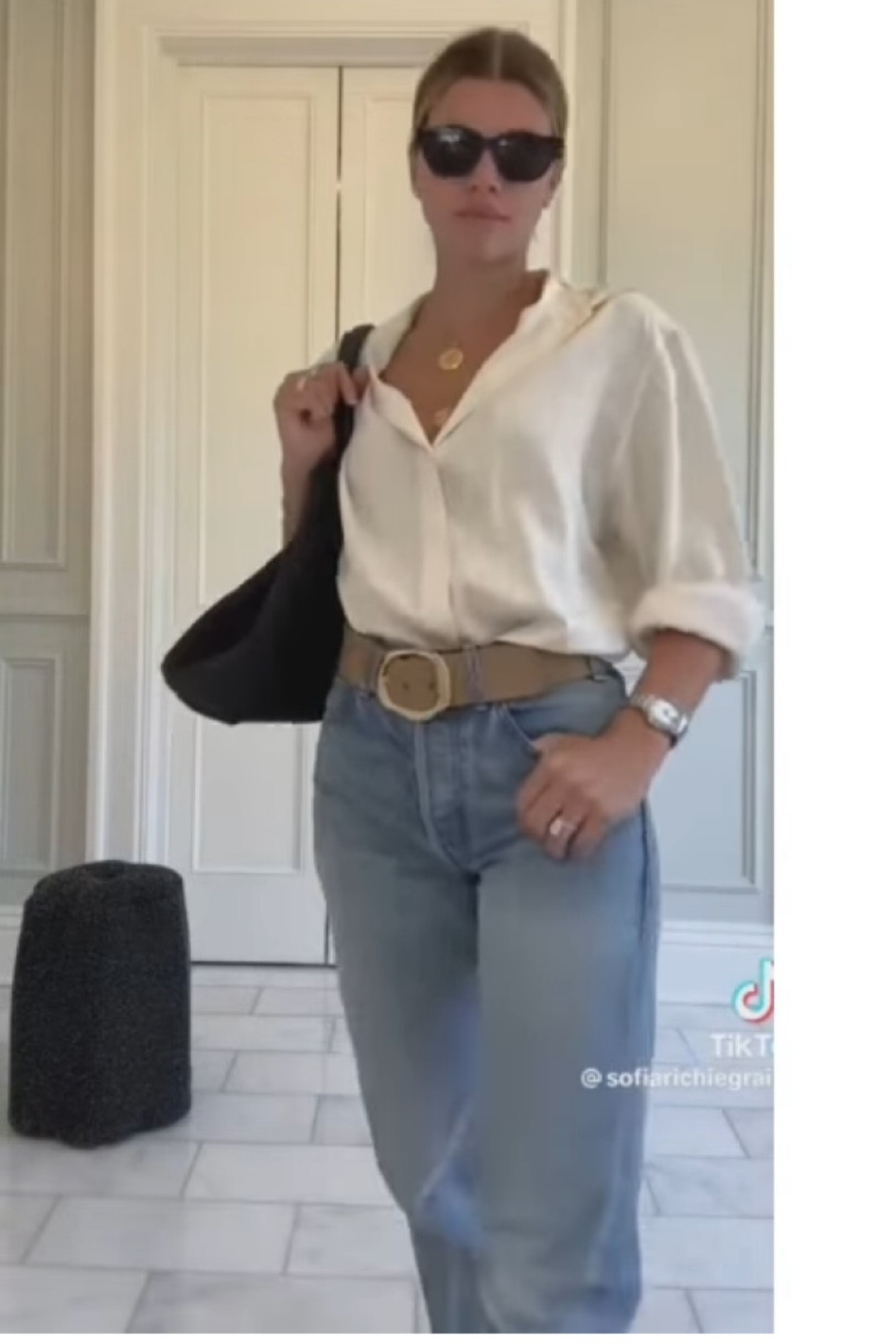 Sofia richie outfit
Sofia richie style
Celebrity style
Bottega bag look for less
Alaia flats look for less

#LTKitbag #LTKunder100 #LTKshoecrush