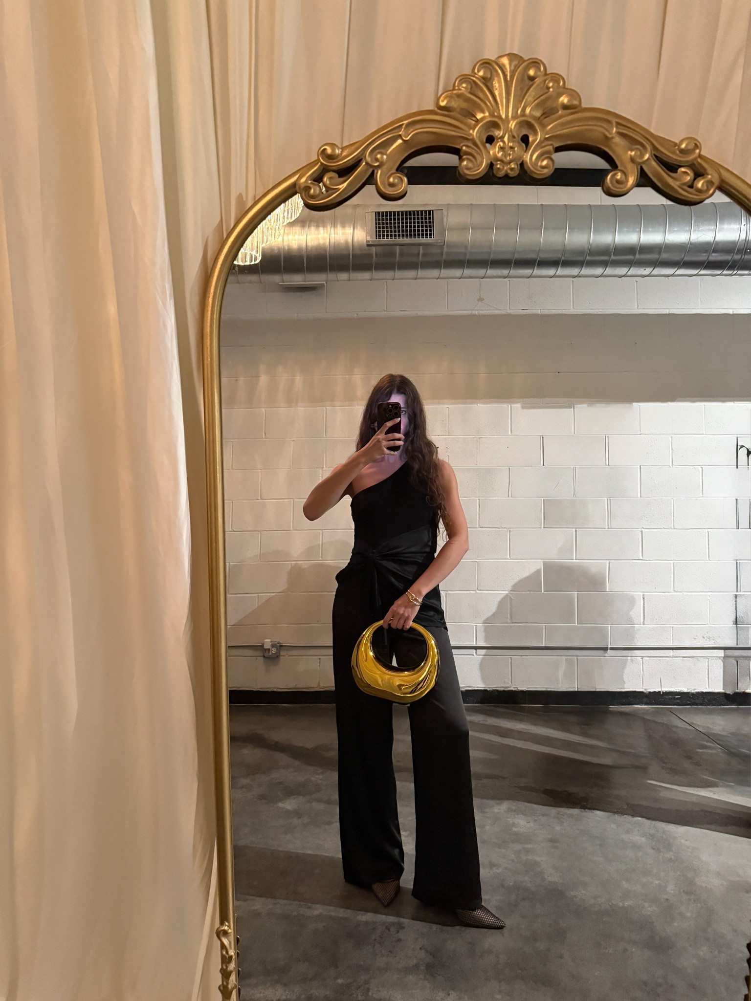 the perfect fall evening look @akira @stevemadden

#LTKShoeCrush #LTKItBag #LTKFindsUnder100