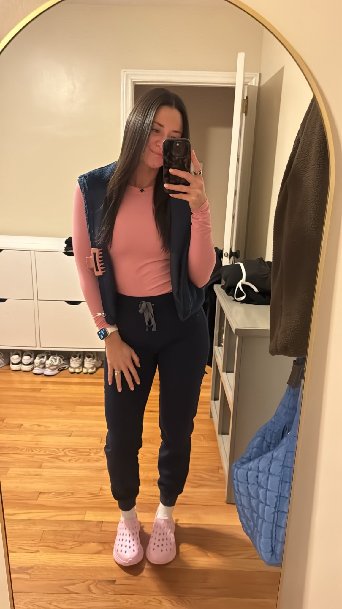 Nurse OOTD🩷 



#LTKWorkwear #LTKgrwm #LTKdayinmylife