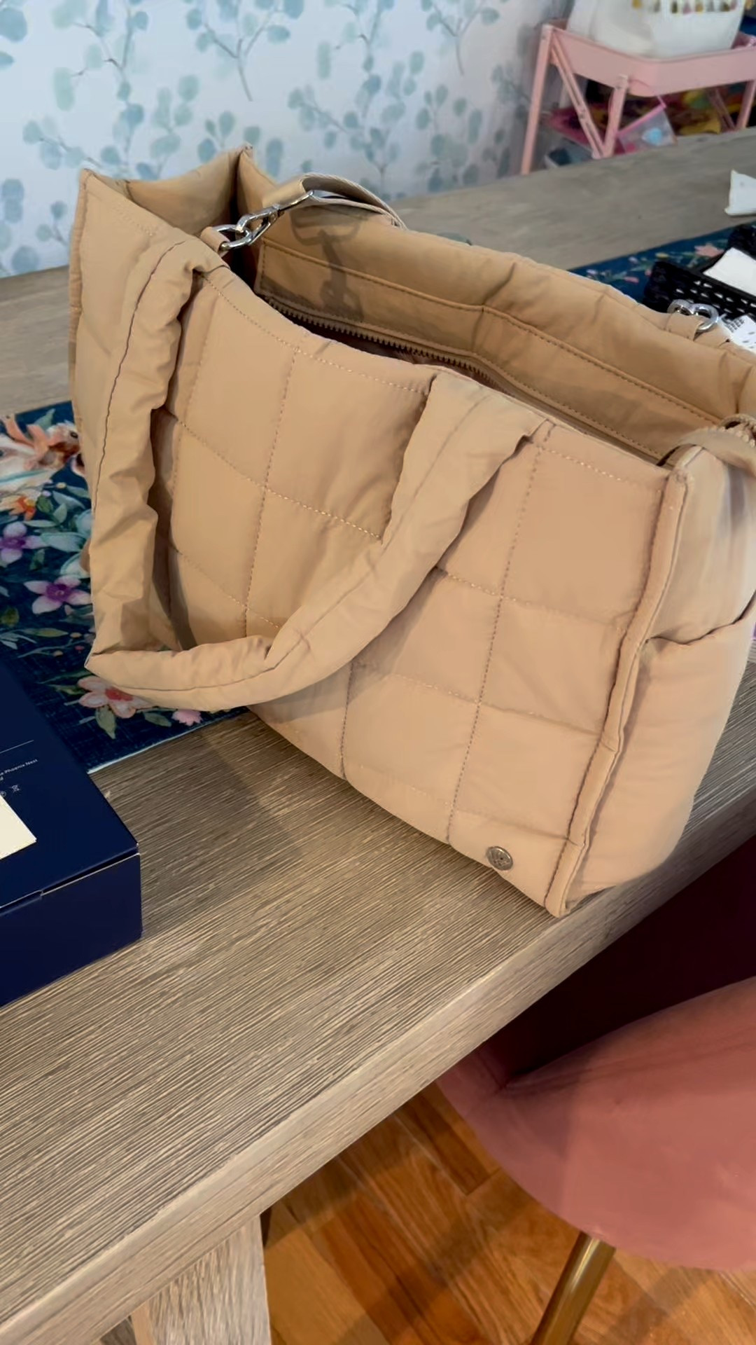 I love this bag. It’s so versatile! 

#LTKKids #LTKFamily #LTKItBag