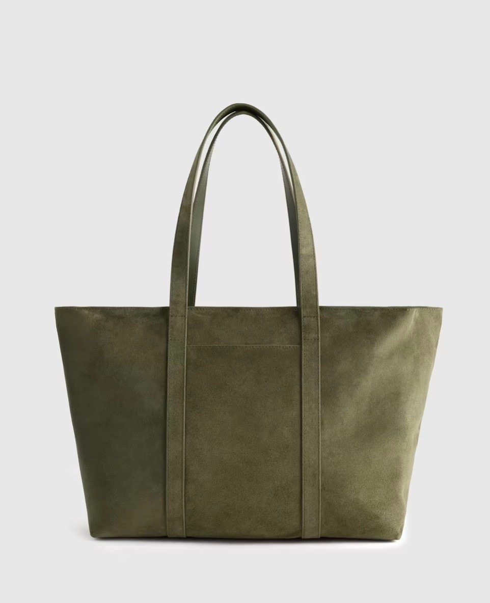 Miranda Suede Slouchy Tote

Work tote
Mom tote
Daily tote
Quince bags and purses