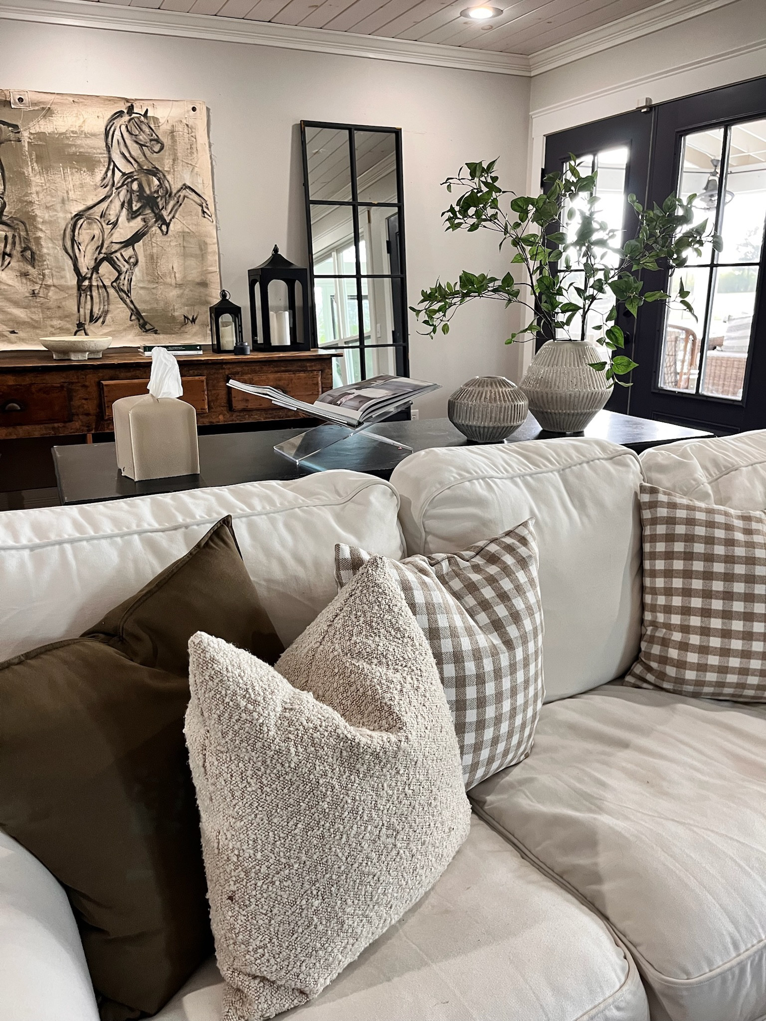 Spring Living Room

Living Room  spring home decor  home finds  home inspo  spring living room  gingham pillows  throw pillows  white couch  tables  vases  VintagePickin 

#LTKSeasonal #LTKStyleTip #LTKHome